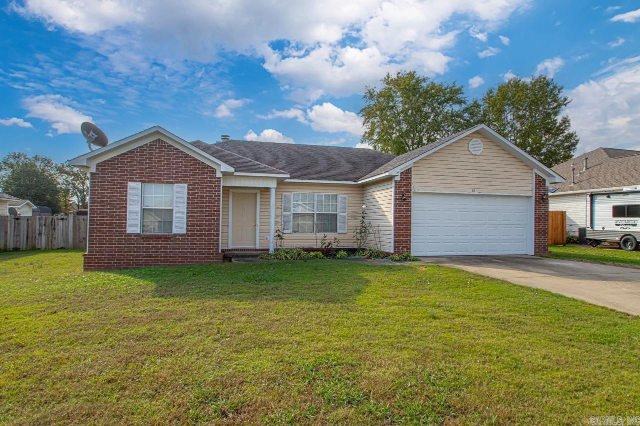 This charming 3-bedroom, 2-bath home with a 2-car garage is move-in ready and packed with features. The spacious living room boasts a tray ceiling, while the kitchen/dining combo offers plenty of cabinet space for all your needs. The large master bedroom includes a tray ceiling, walk-in closet, and private bath. Two guest bedrooms share a well-appointed bathroom. Enjoy outdoor living in the expansive fenced-in backyard. Schedule your showing today to see this fantastic home!