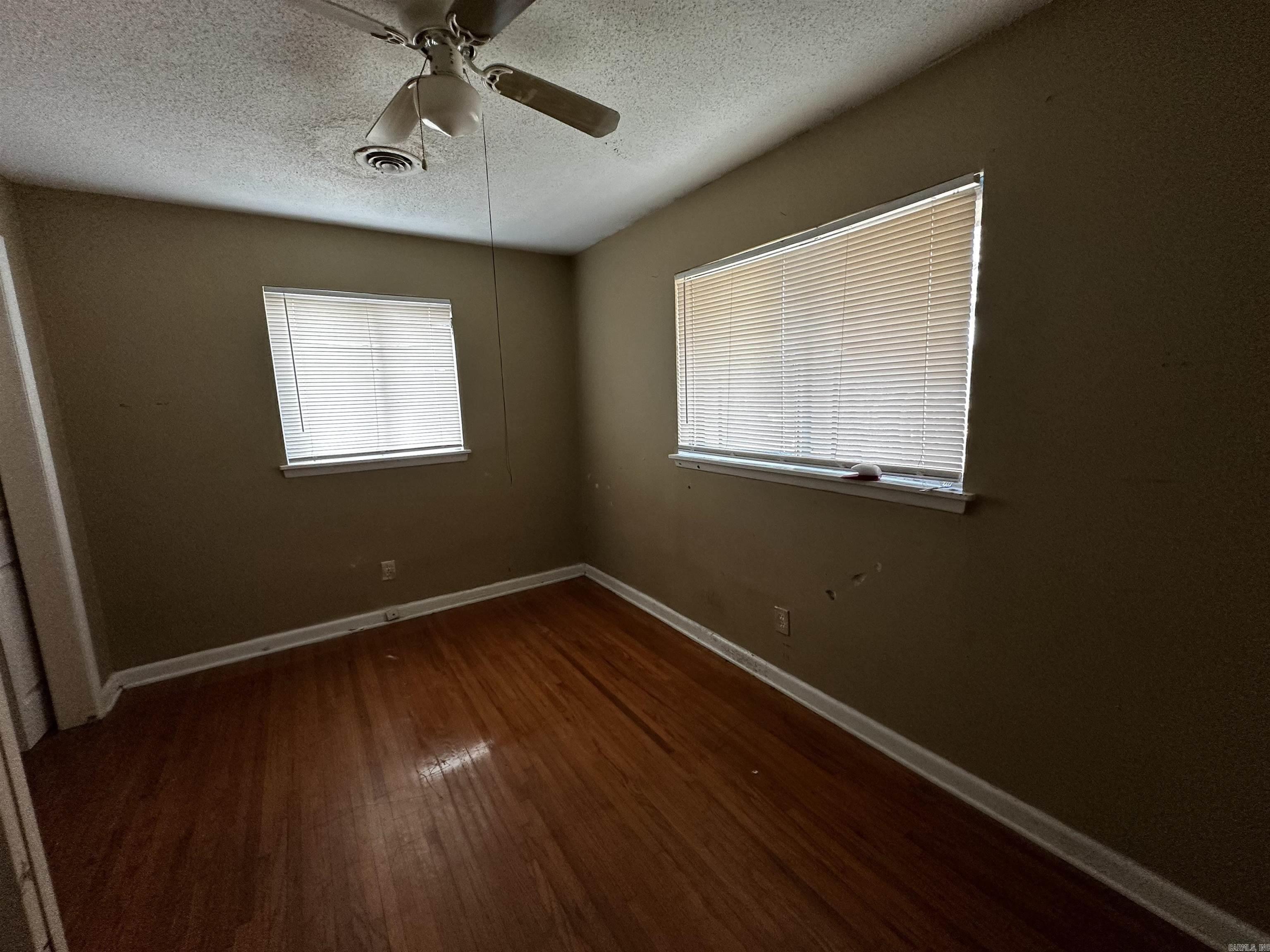 CHARLSIE - Residential