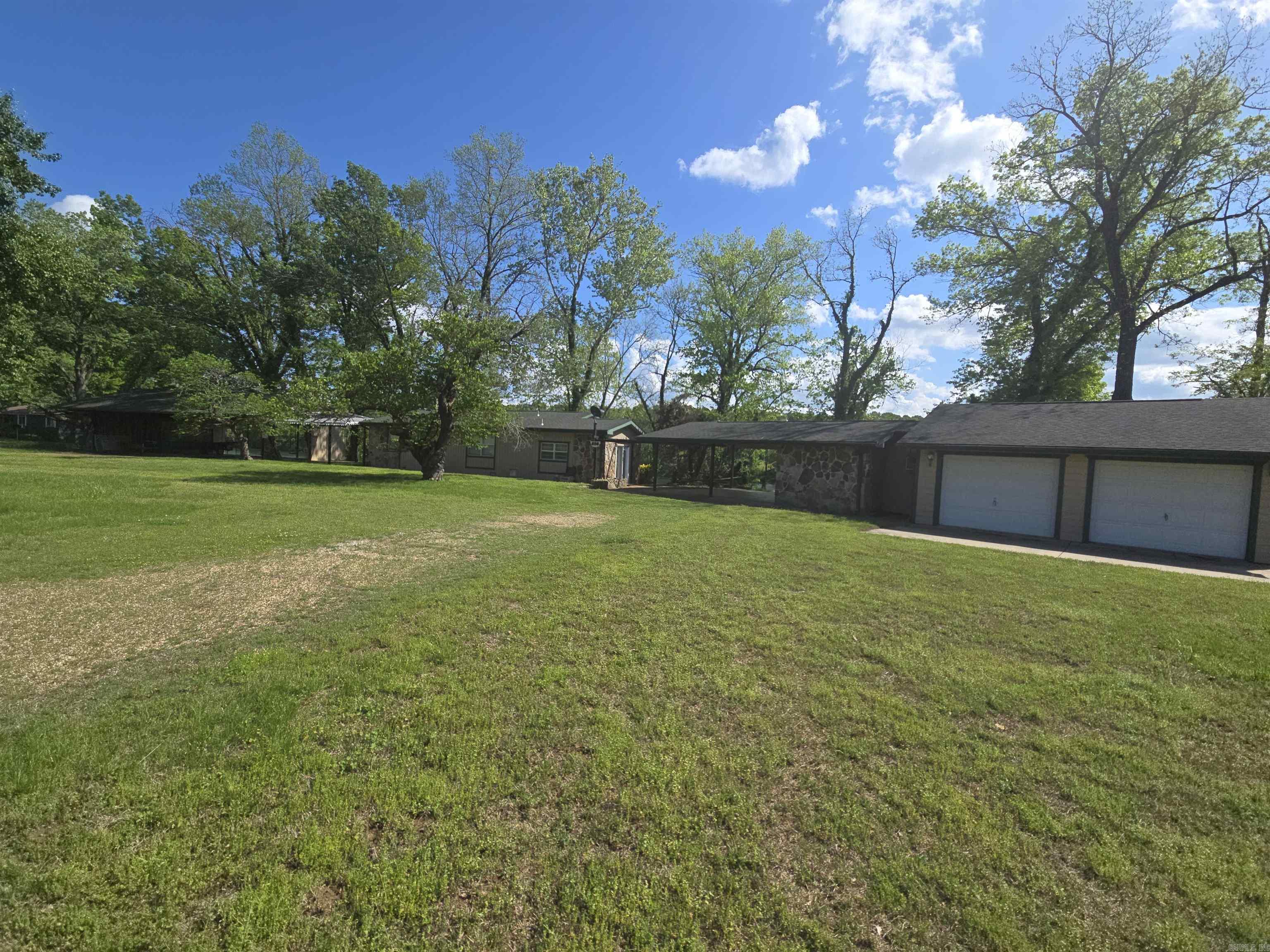 RAINBOW DRIVE TERRACE - Residential