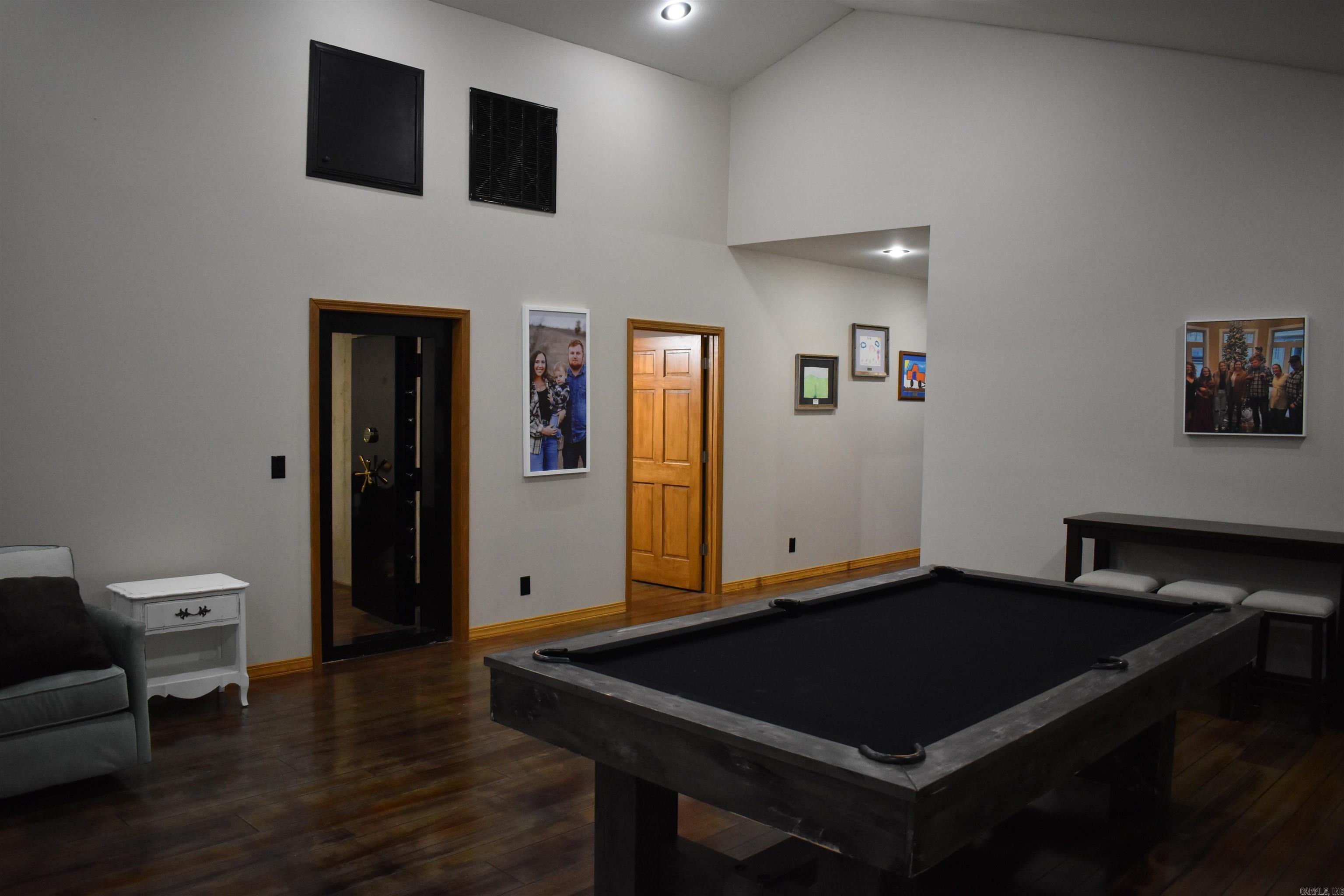 Metes & Bounds - Residential