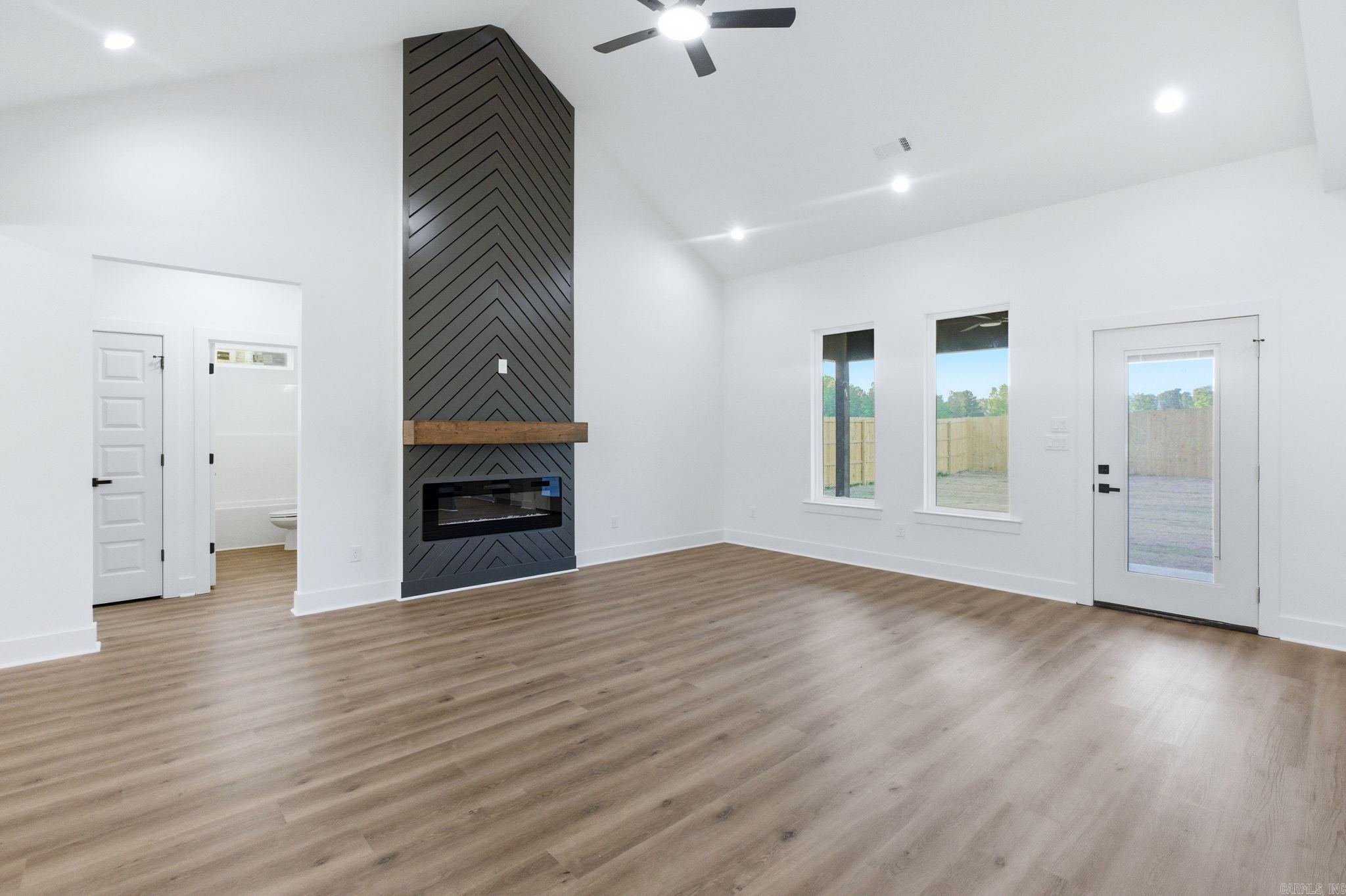 SARATOGA PLACE SUBDIVISION - Residential