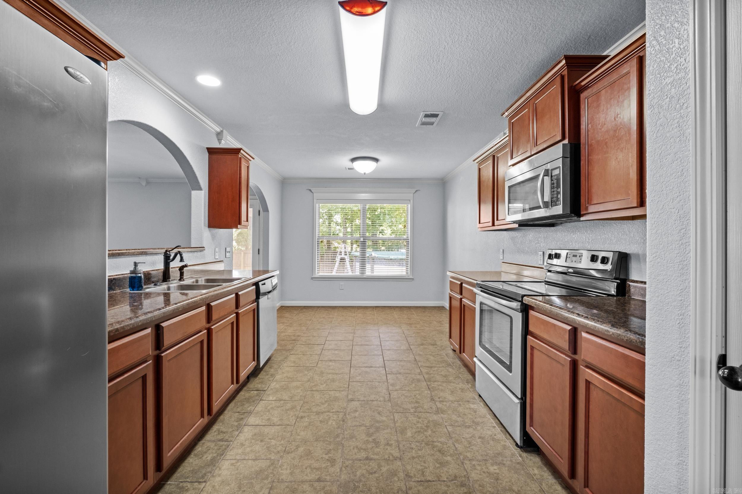 SOUTHERN COMFORT ESTATES - Residential