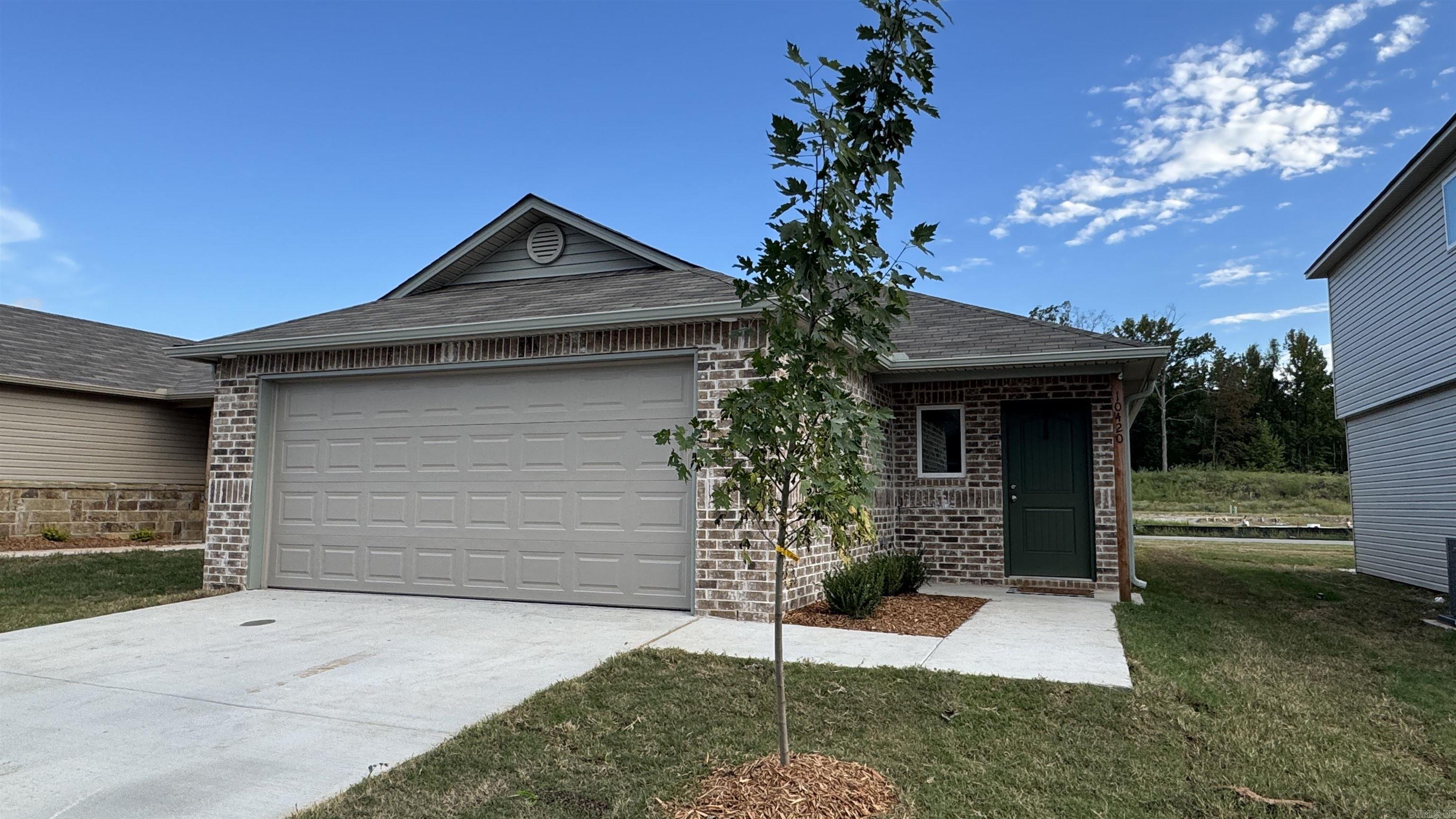 COUNTRY CLUB OF ARK THE - Residential