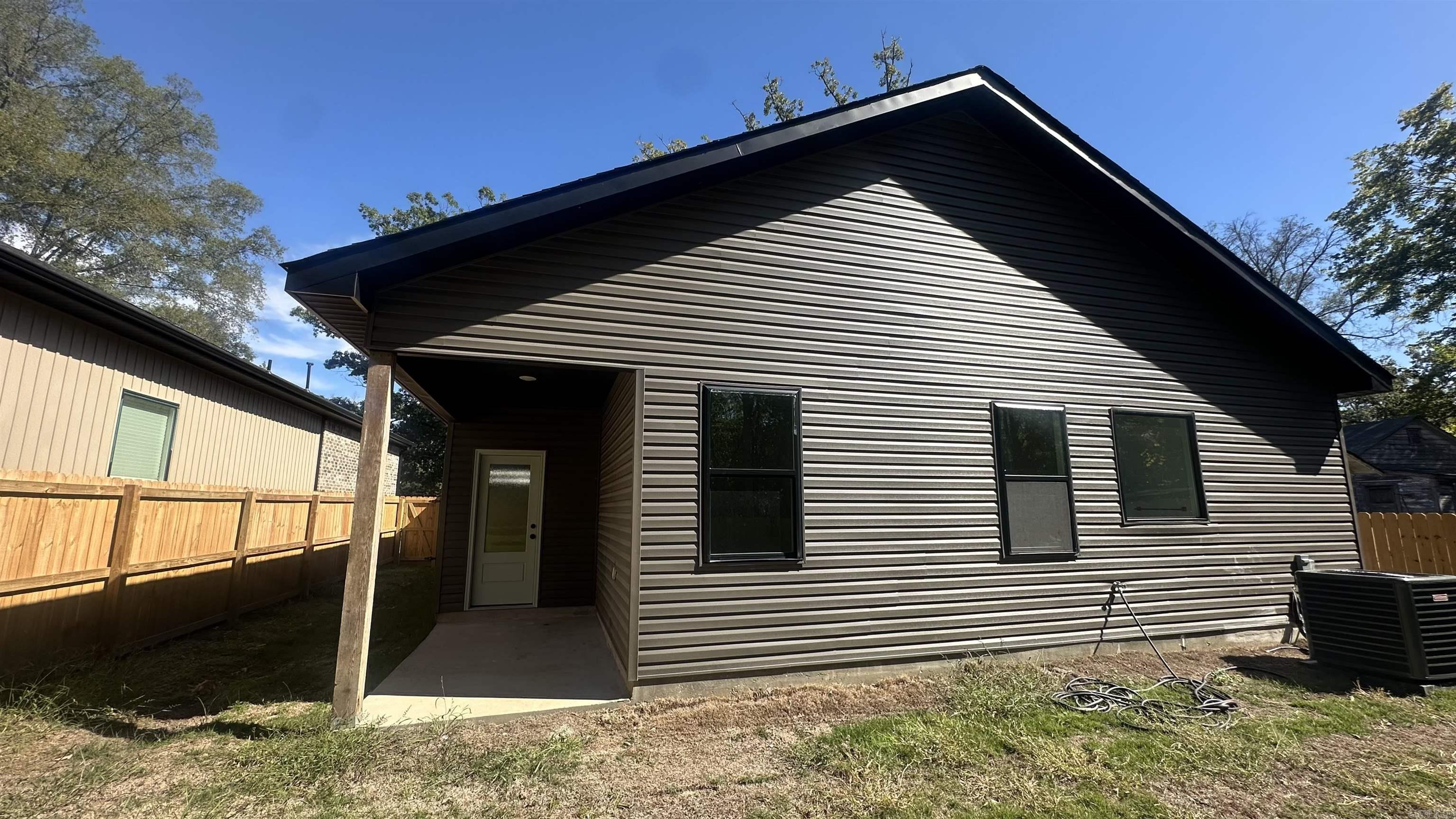 Jones Worthen - Residential
