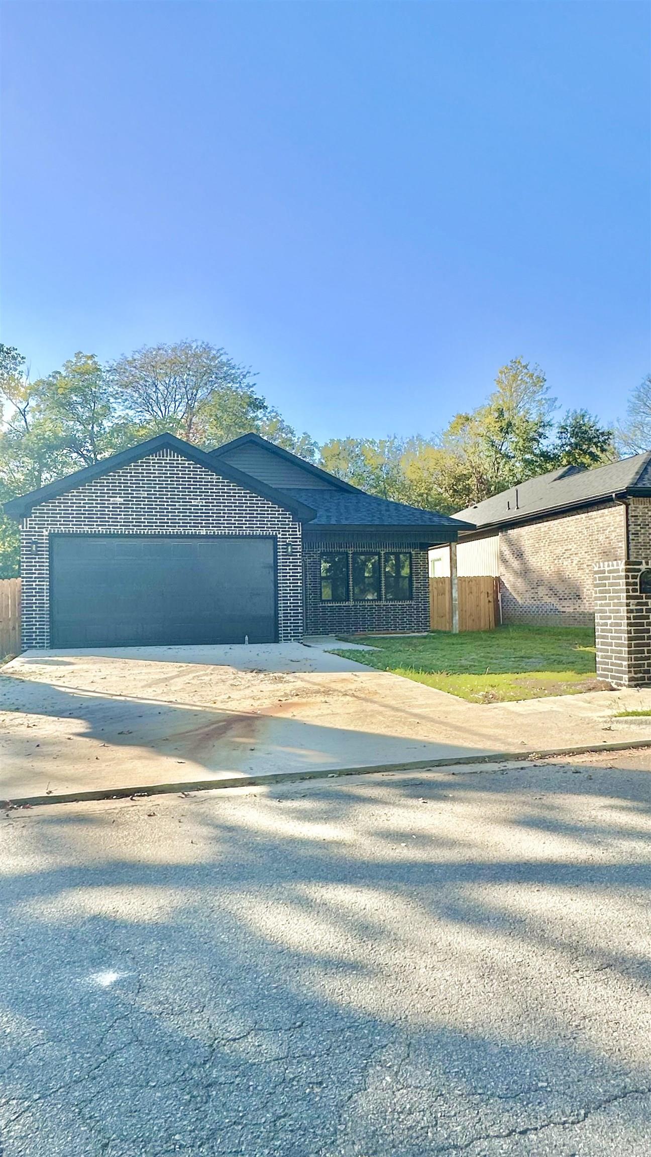 Jones Worthen - Residential