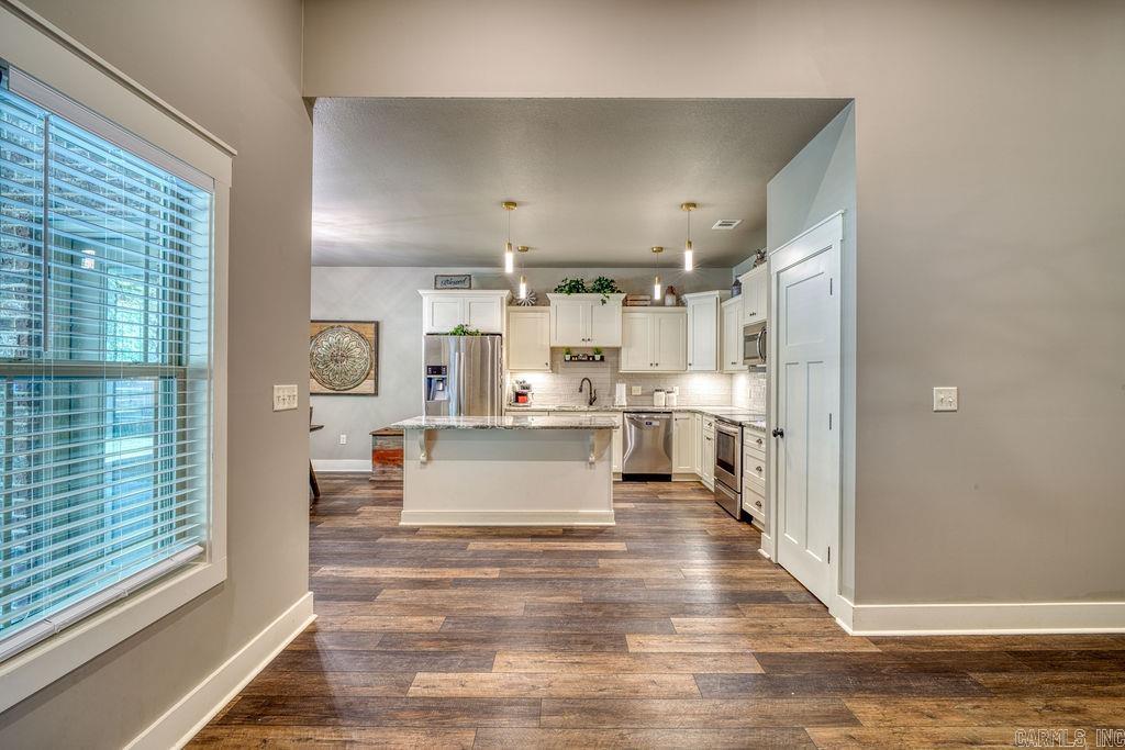 WHISPERING HILLS - Residential