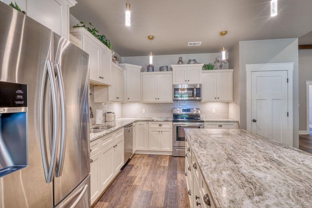 WHISPERING HILLS - Residential