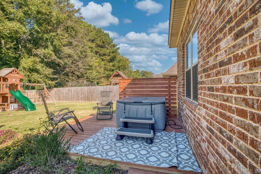 WHISPERING HILLS - Residential