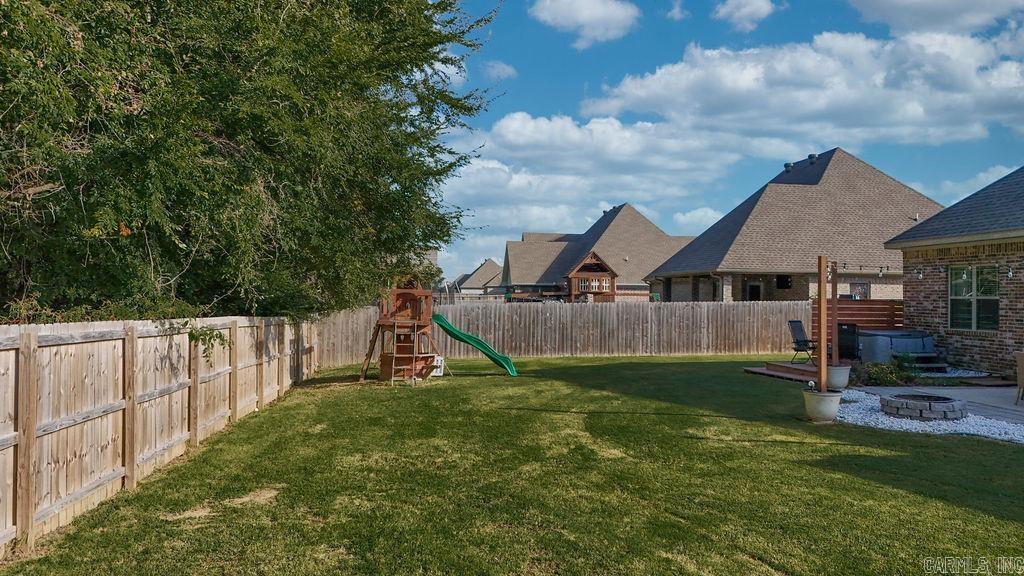 WHISPERING HILLS - Residential