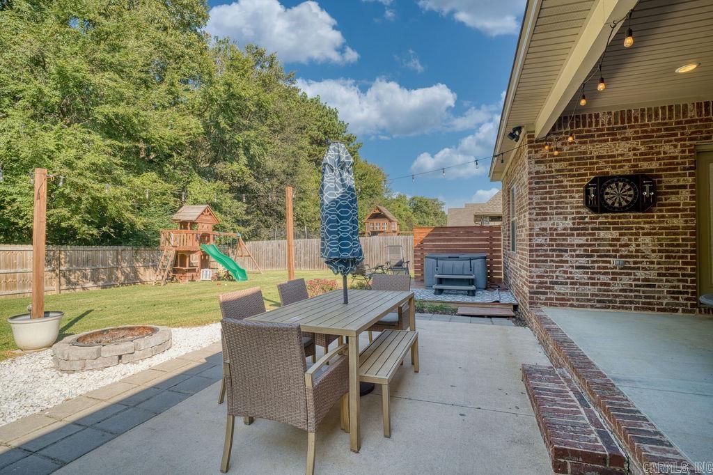 WHISPERING HILLS - Residential