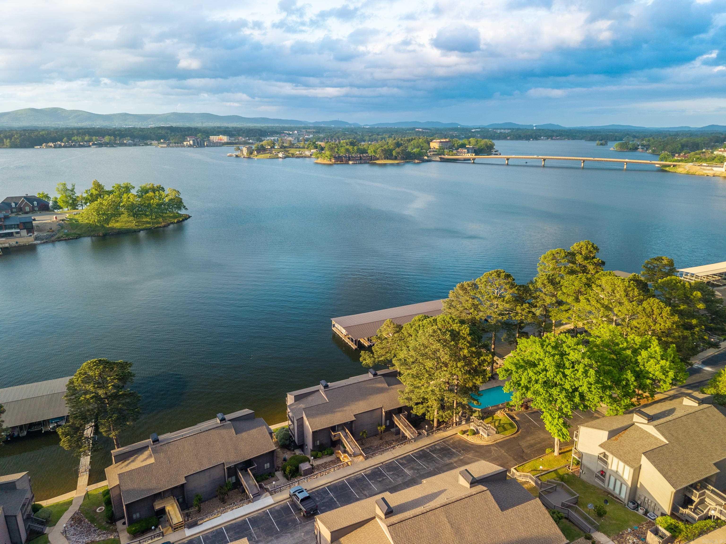 SOUTH SHORE HPR - Residential