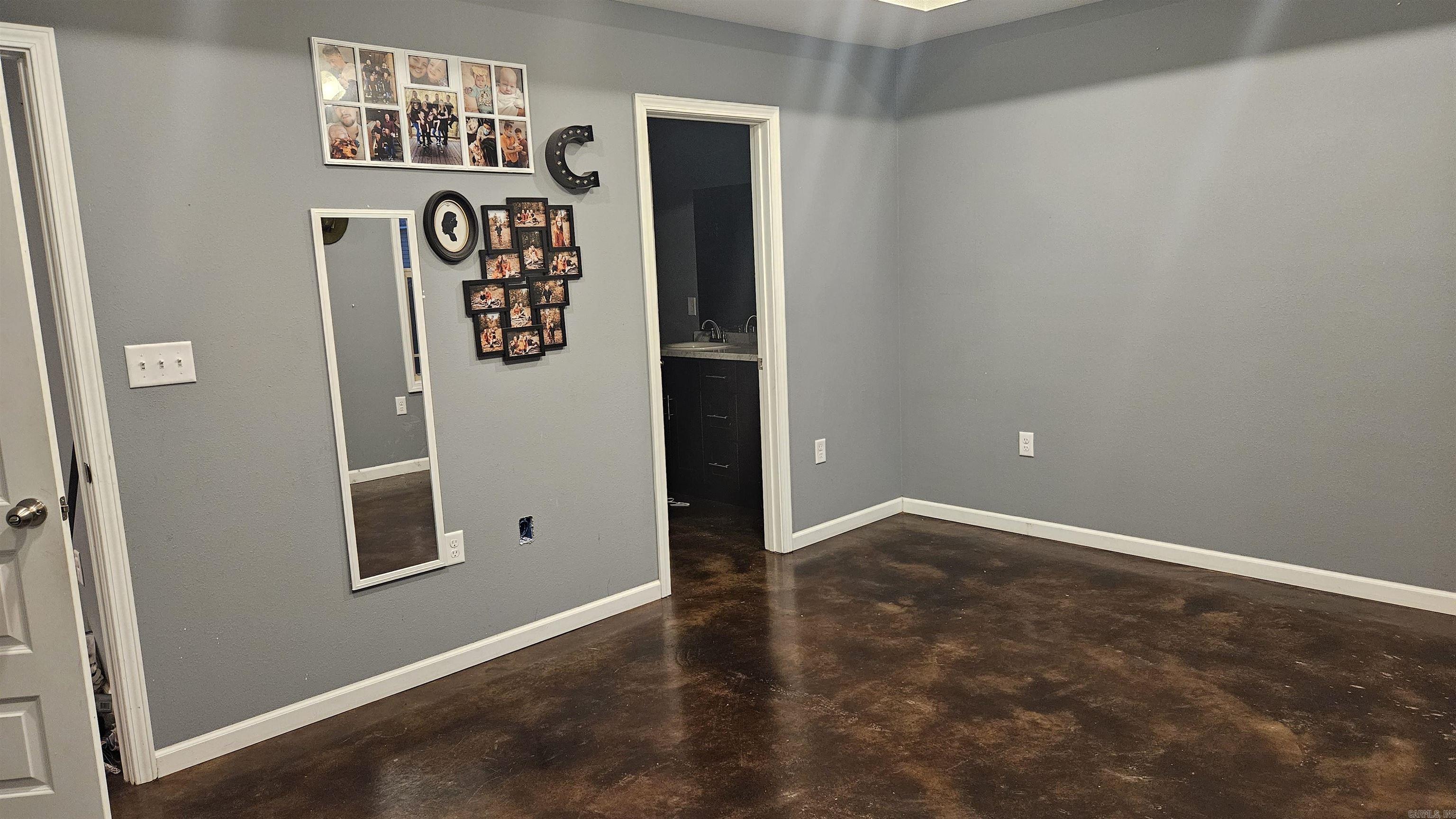 RIDGEFIELD ESTATES - Residential