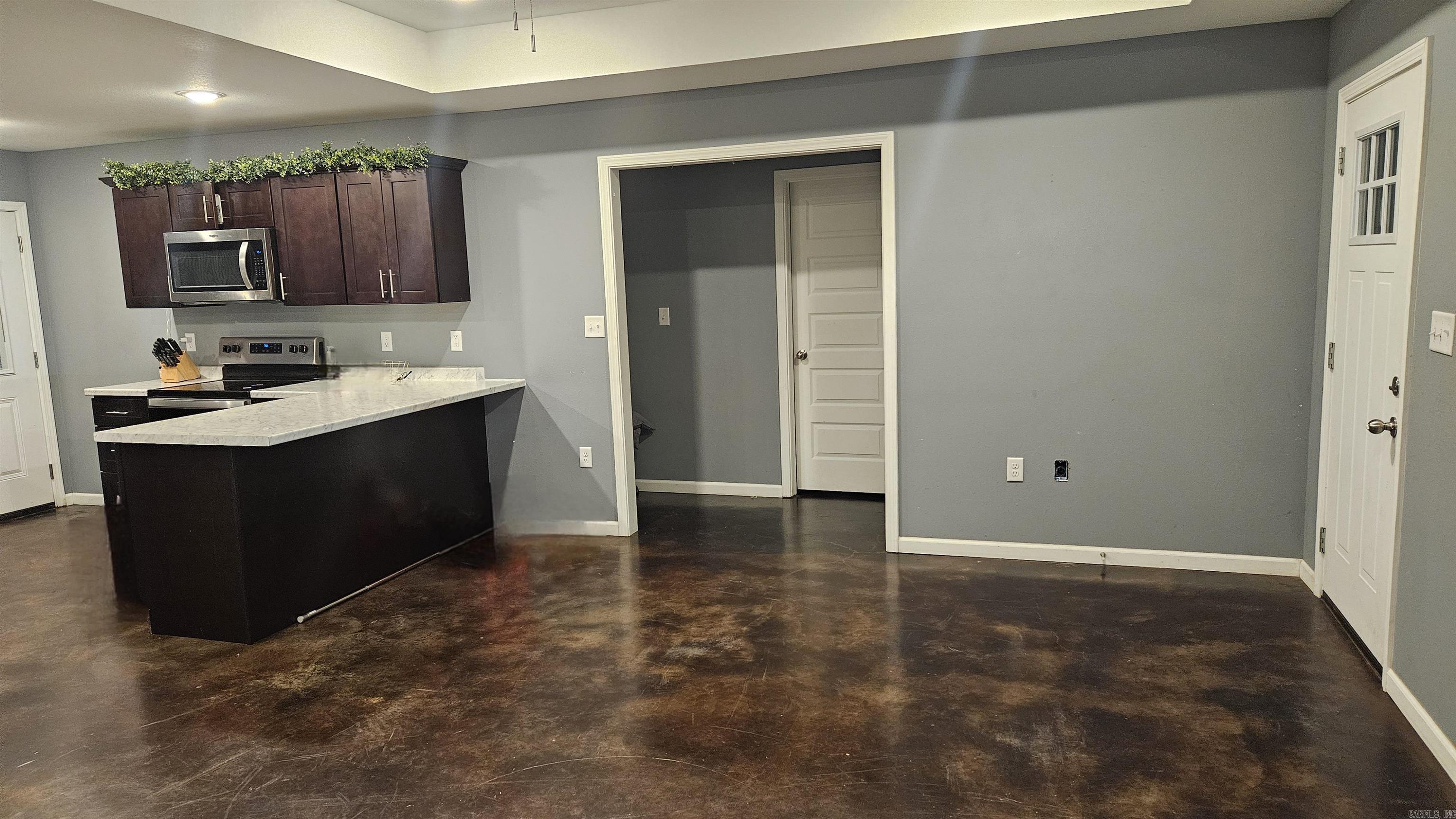 RIDGEFIELD ESTATES - Residential