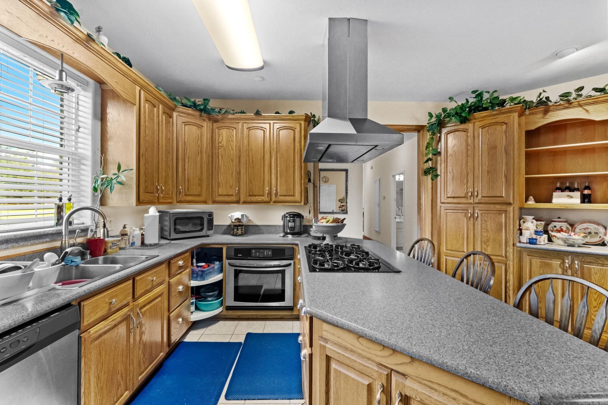 COUNTRY AIR ESTATES - Residential