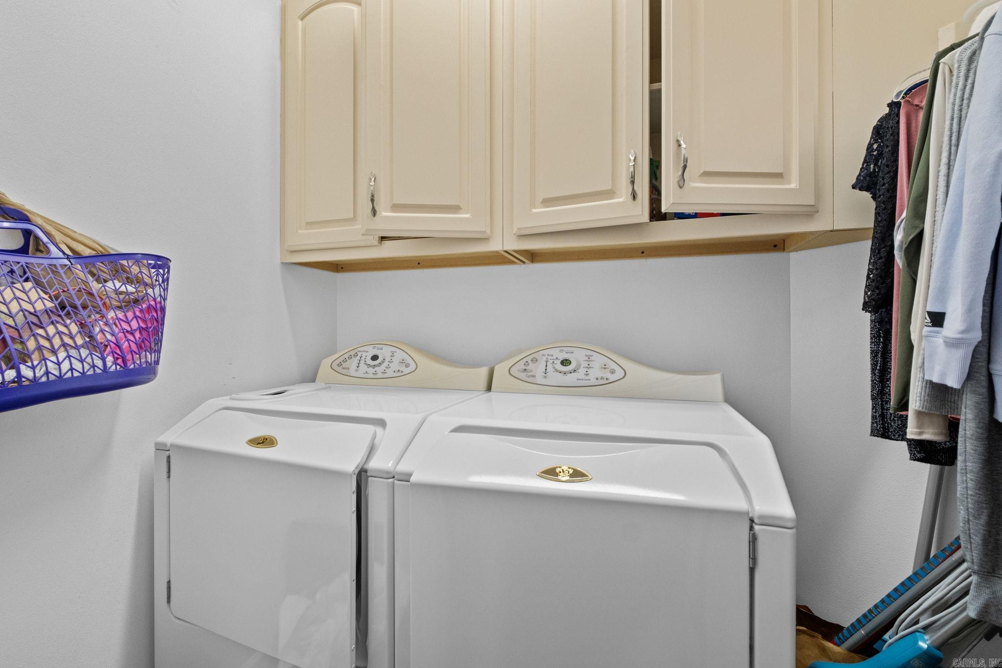 COUNTRY AIR ESTATES - Residential