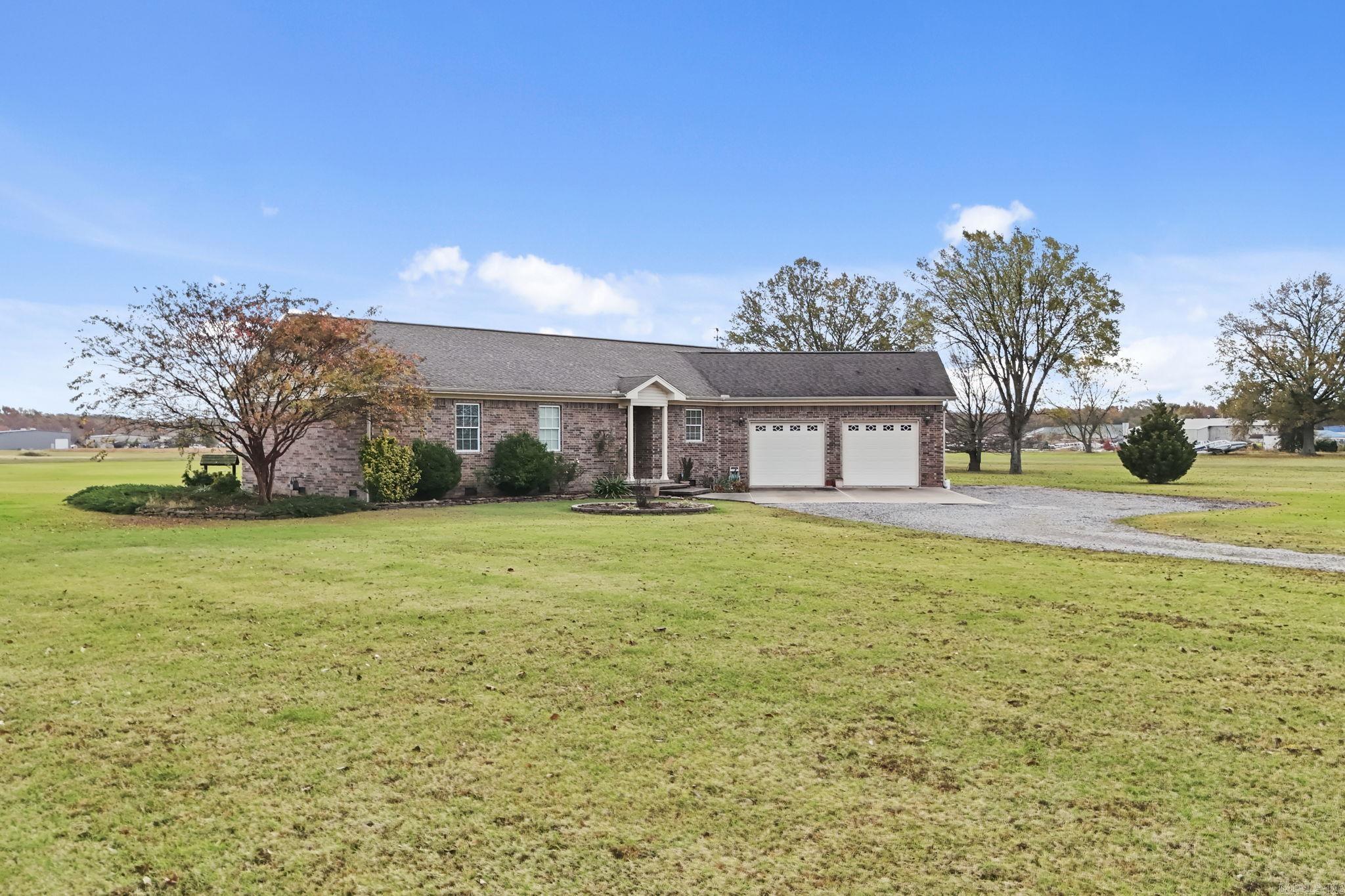 COUNTRY AIR ESTATES - Residential