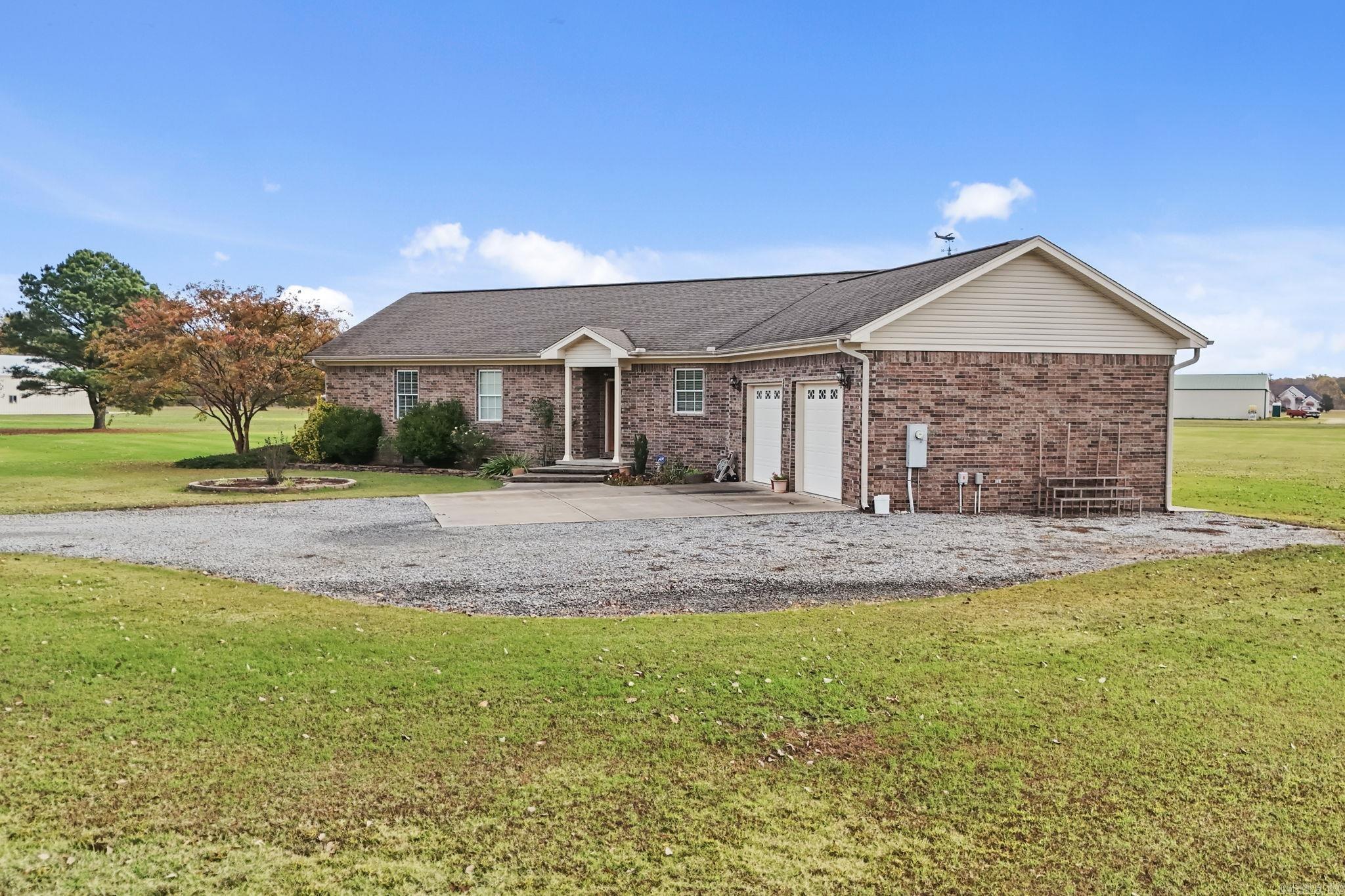 COUNTRY AIR ESTATES - Residential