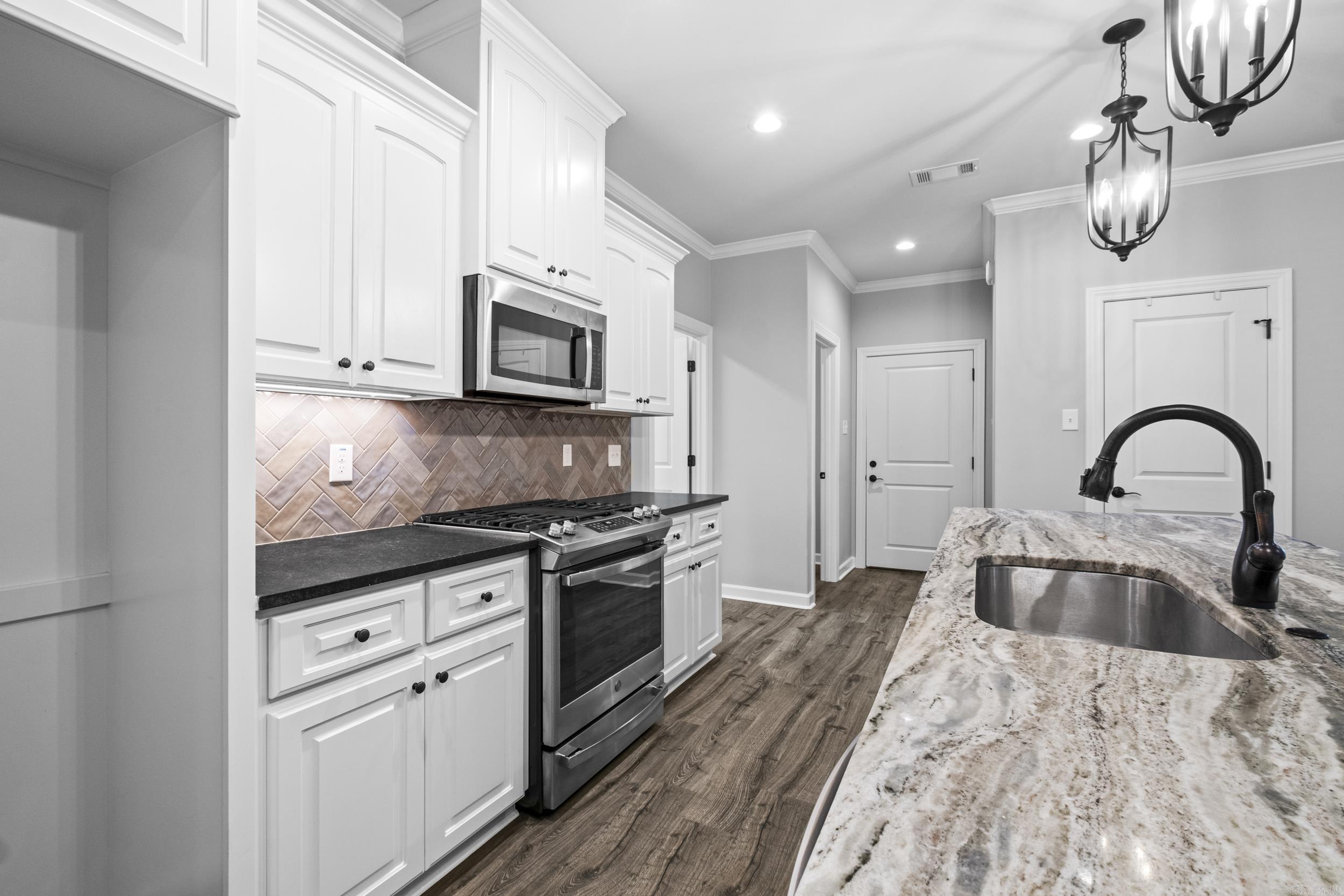 MILLERS GLENN - Residential