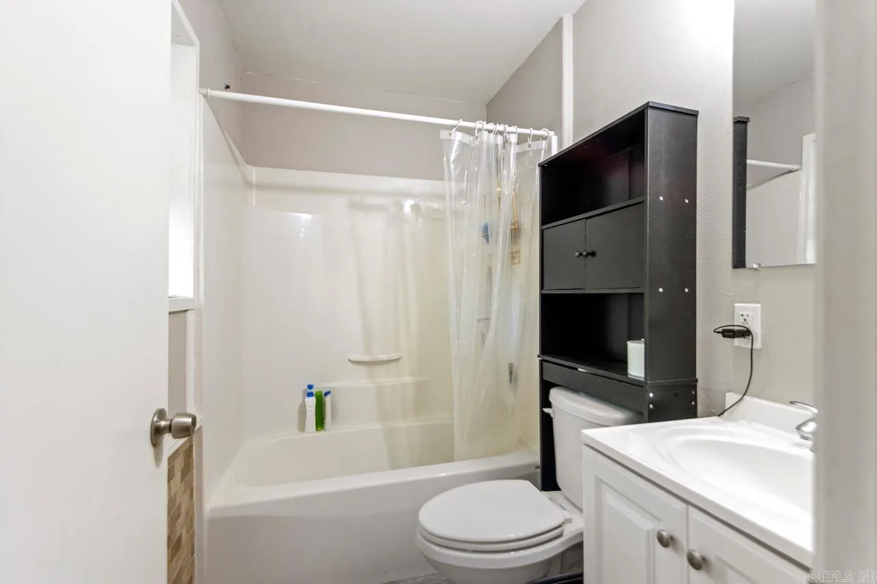 Benton, Arkansas 72019, United States, 3 Bedrooms Bedrooms, ,2 BathroomsBathrooms,Residential,Active,129668