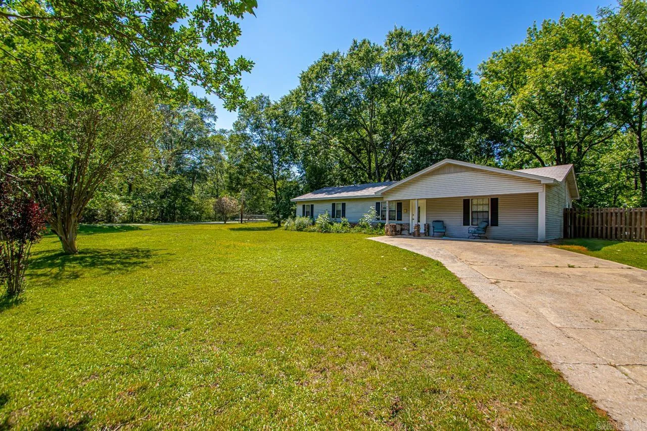 Benton, Arkansas 72019, United States, 3 Bedrooms Bedrooms, ,2 BathroomsBathrooms,Residential,Active,129668