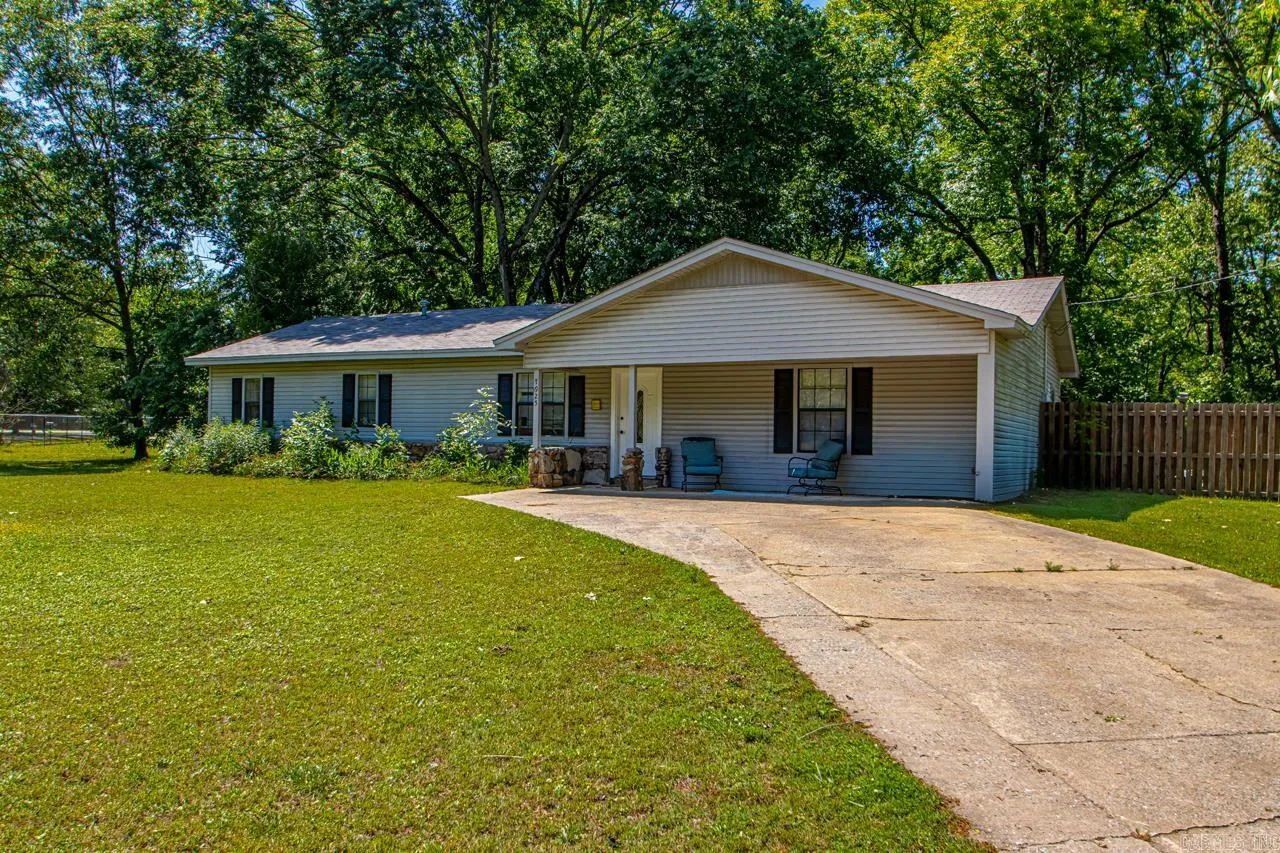Benton, Arkansas 72019, United States, 3 Bedrooms Bedrooms, ,2 BathroomsBathrooms,Residential,Active,129668