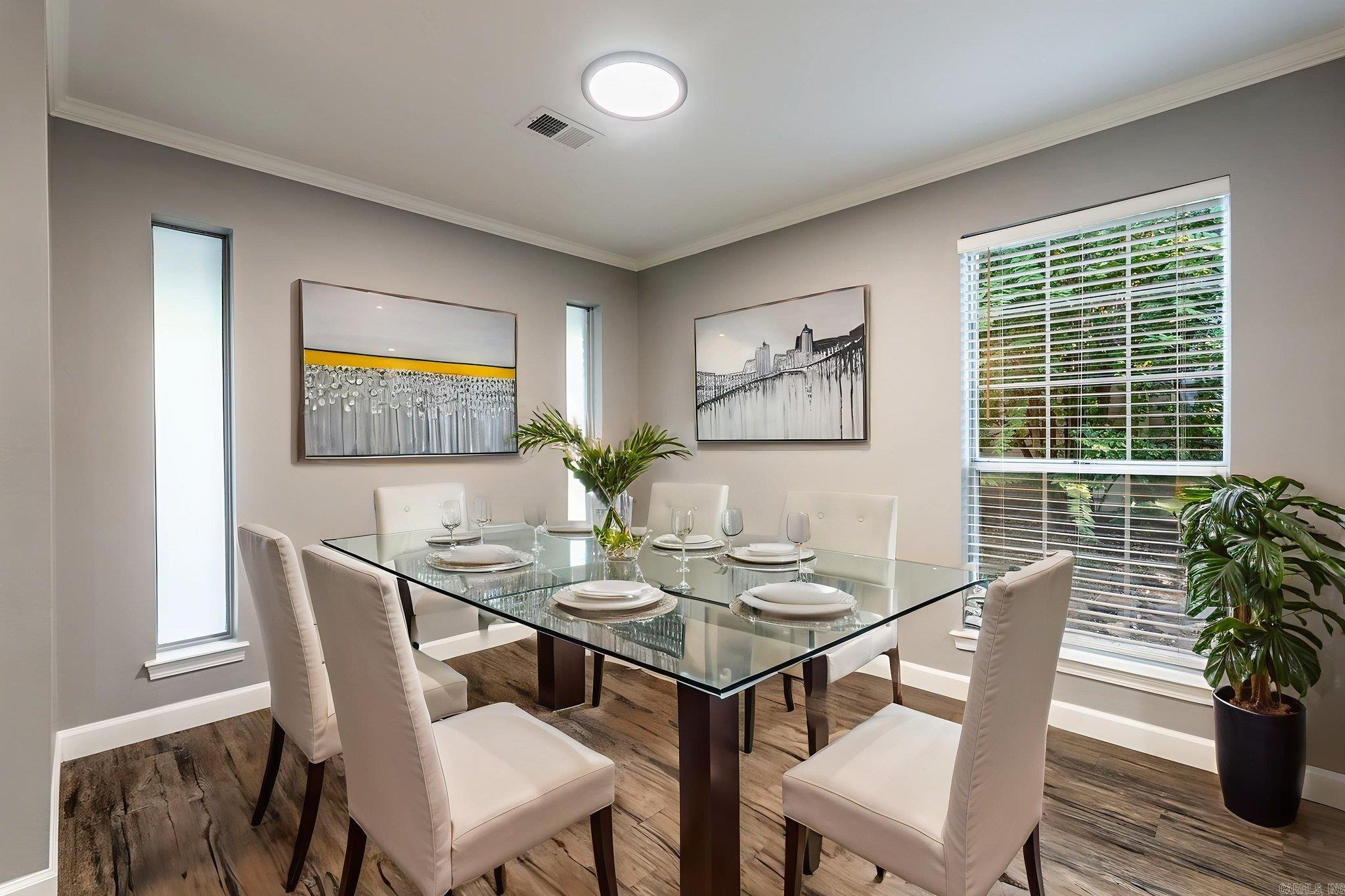 WOODLAND HILLS TO LR - Residential