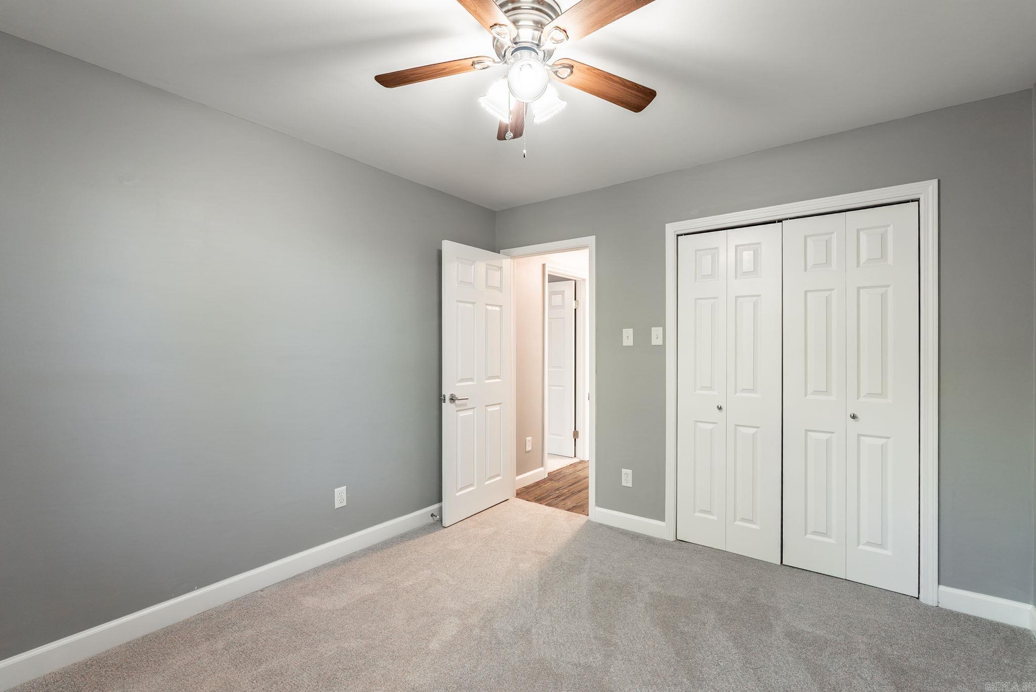 WOODLAND HILLS TO LR - Residential