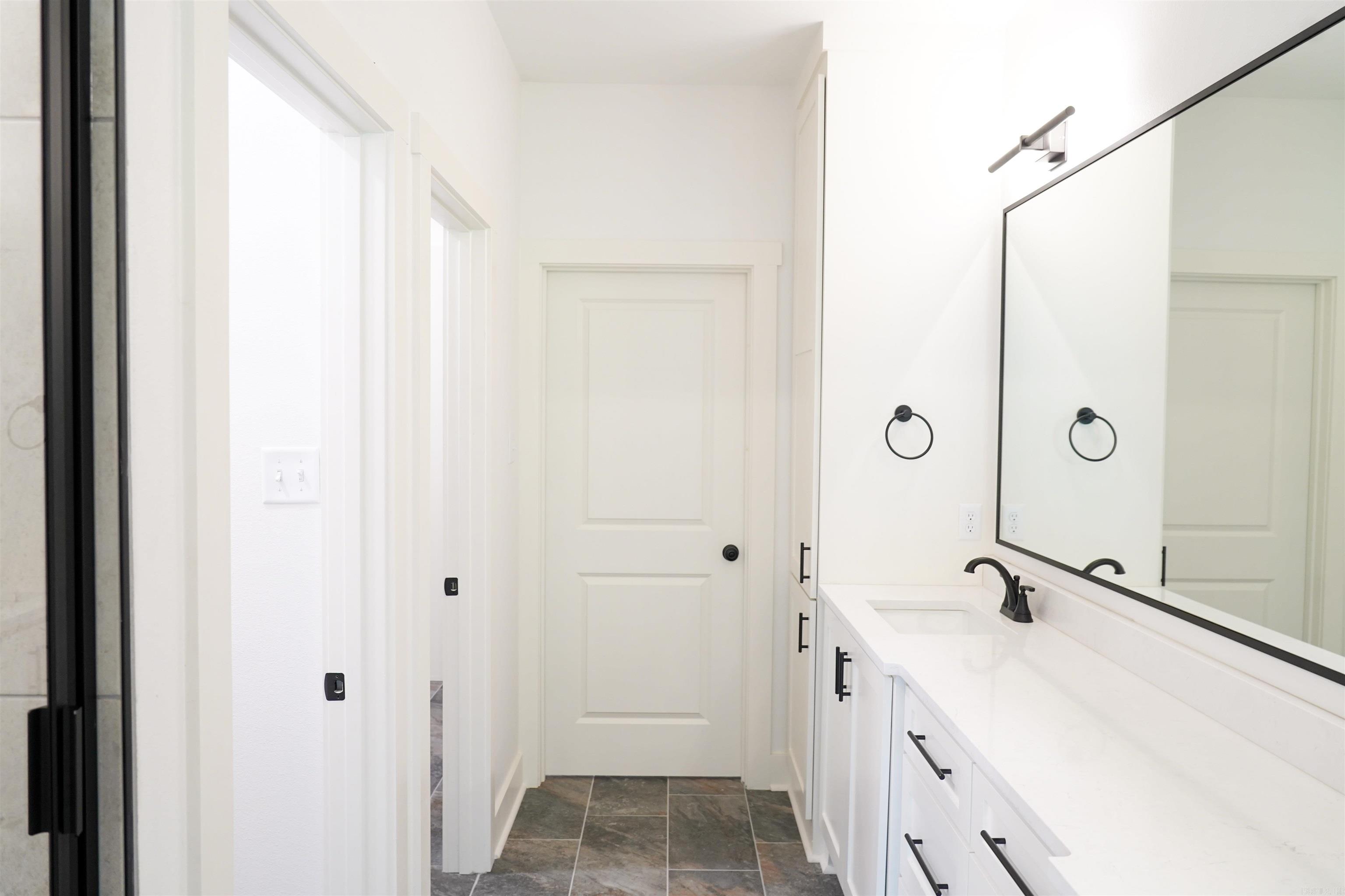 CYPRESS VALLEY - Residential