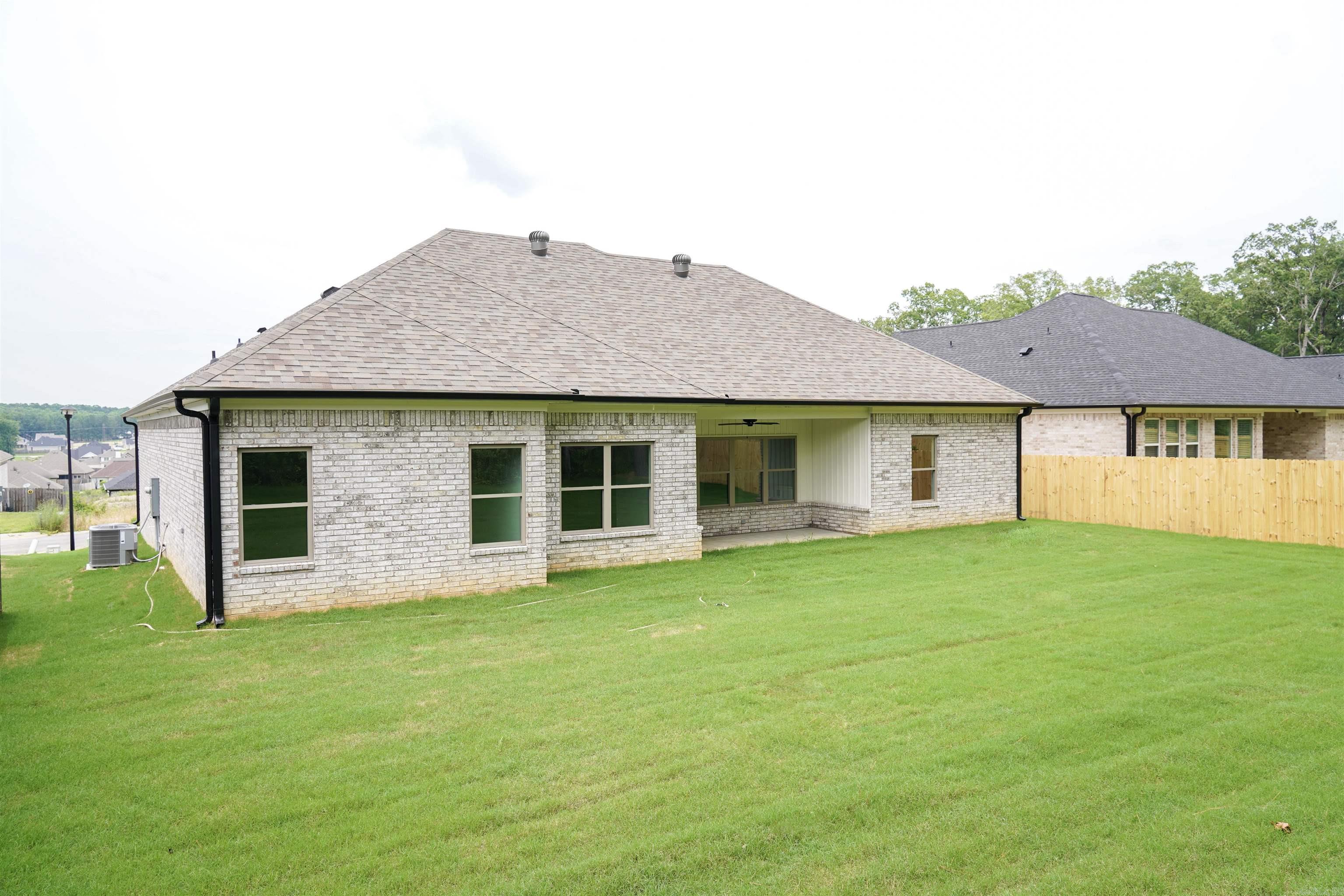 CYPRESS VALLEY - Residential