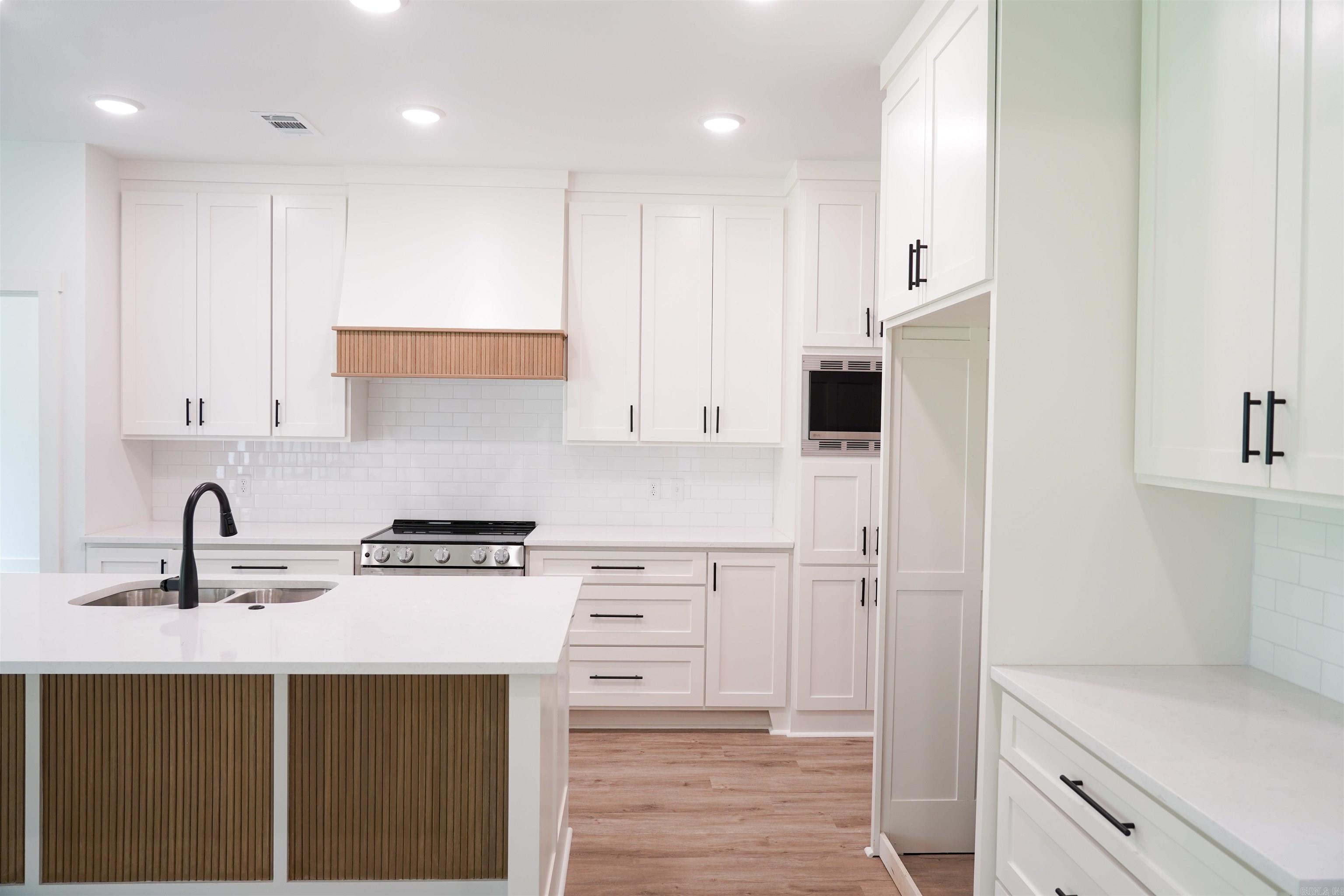 CYPRESS VALLEY - Residential