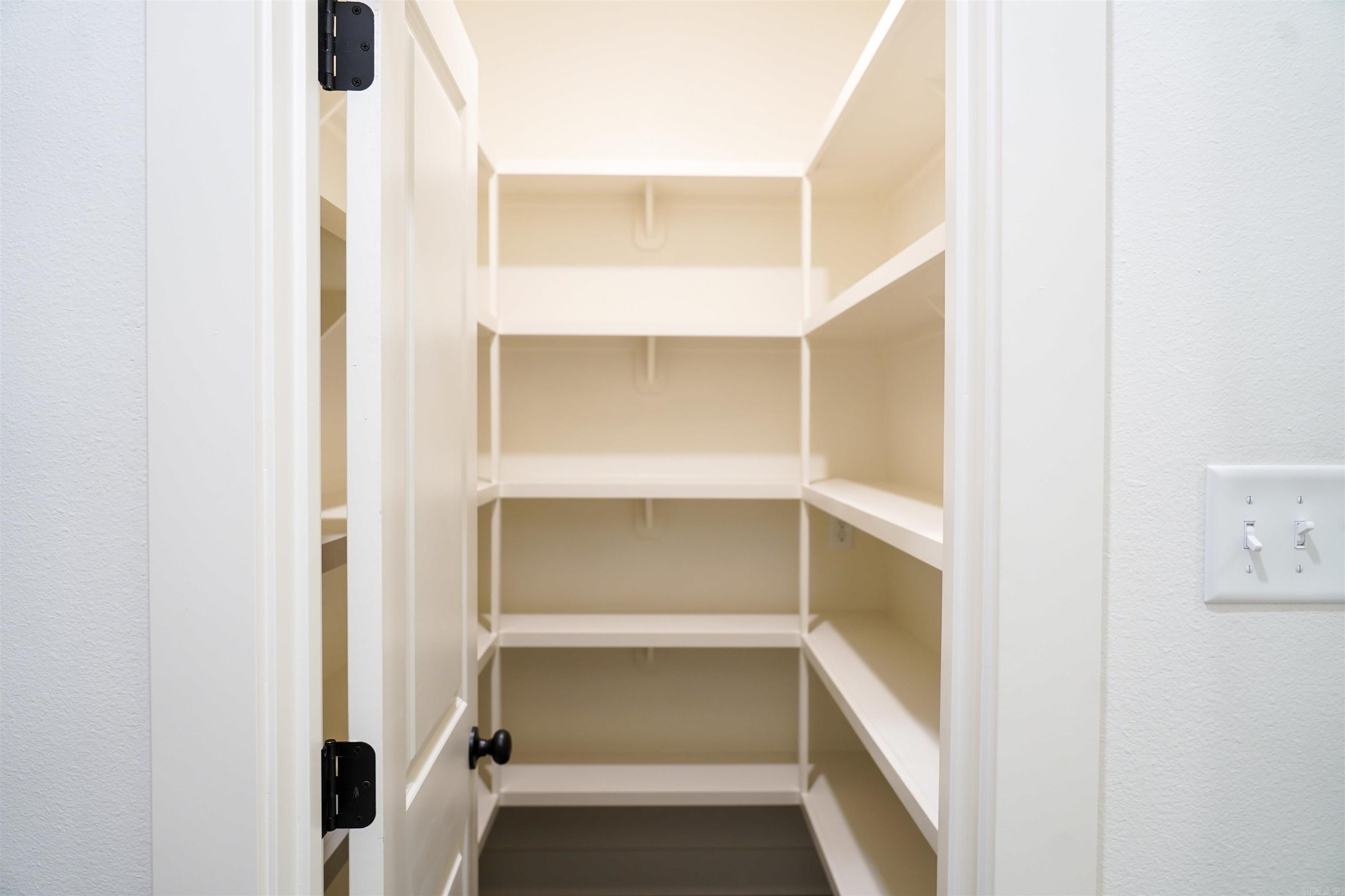 CYPRESS VALLEY - Residential