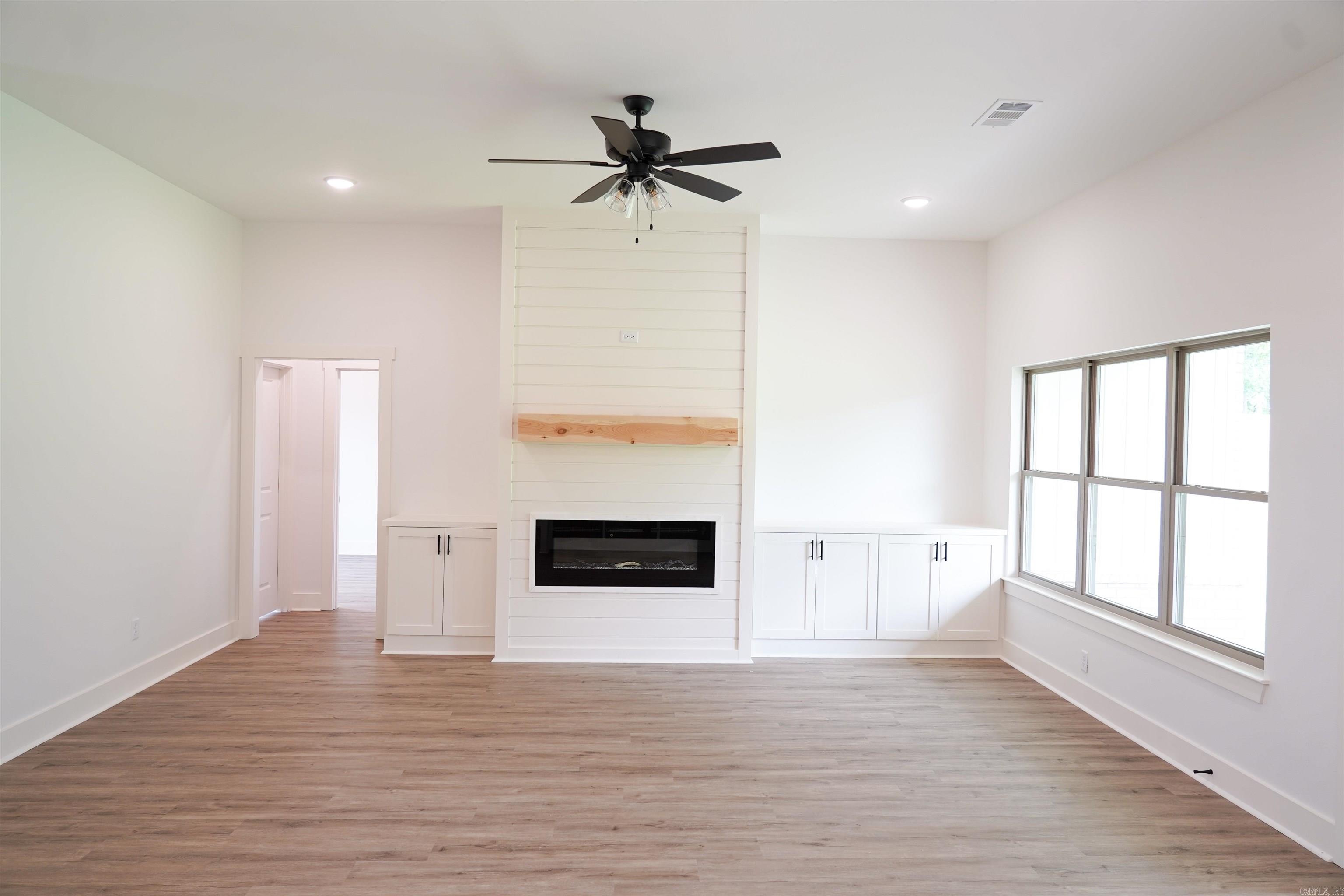 CYPRESS VALLEY - Residential