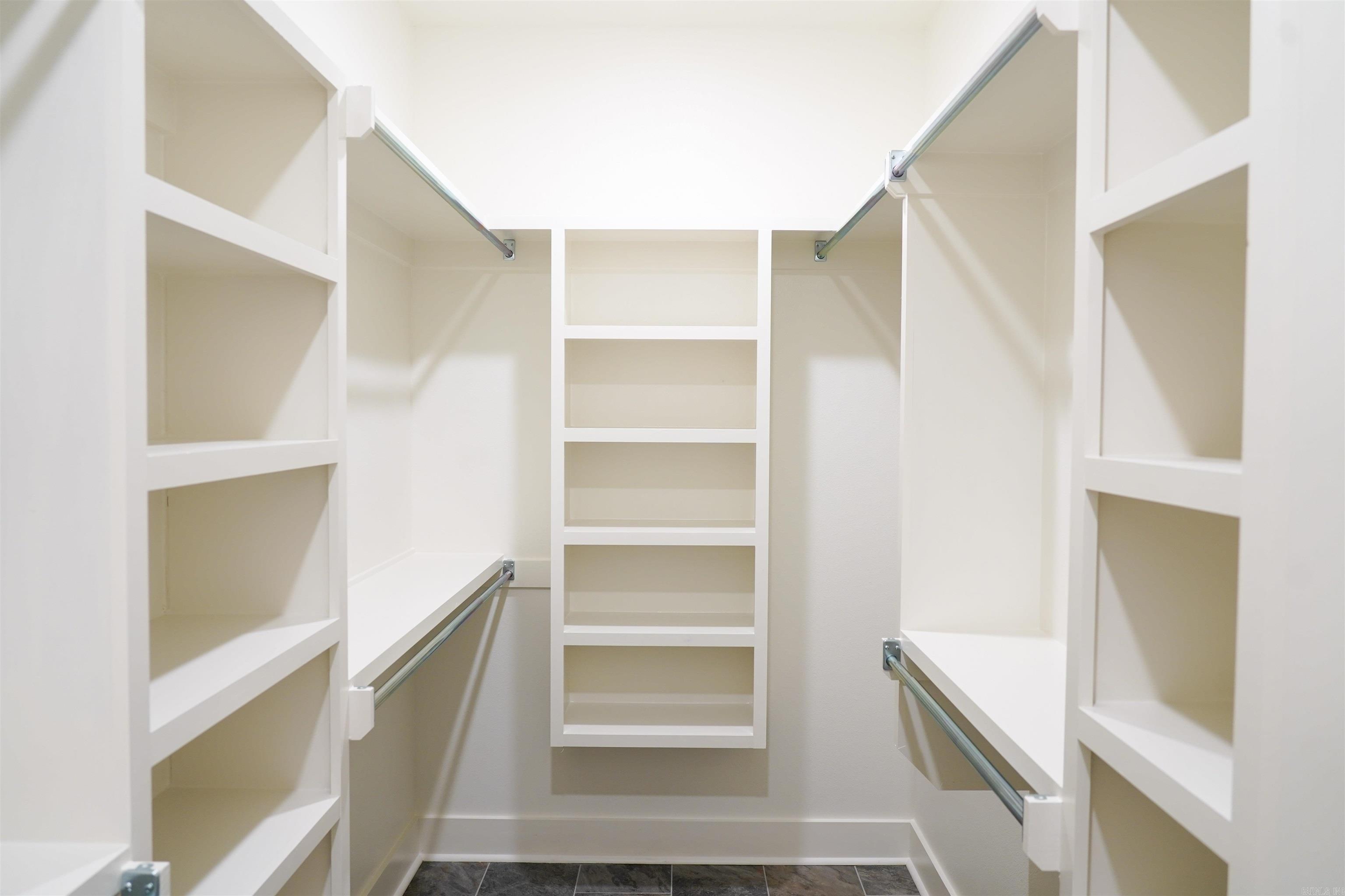 CYPRESS VALLEY - Residential