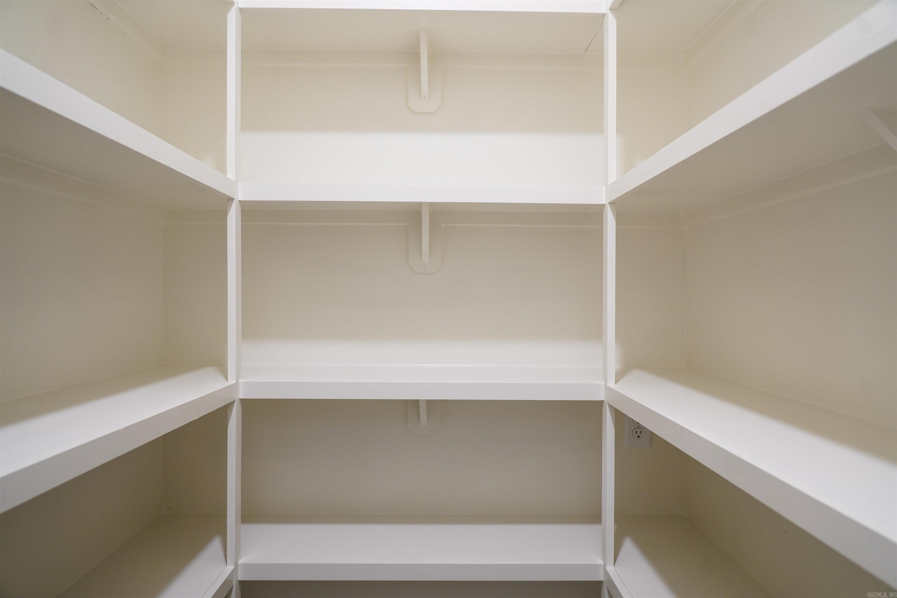 CYPRESS VALLEY - Residential