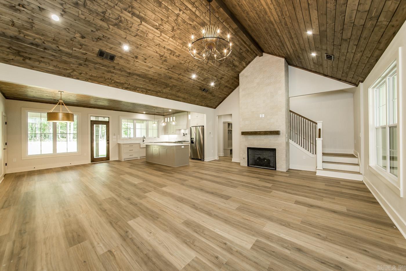 GRAND ISLE - Residential