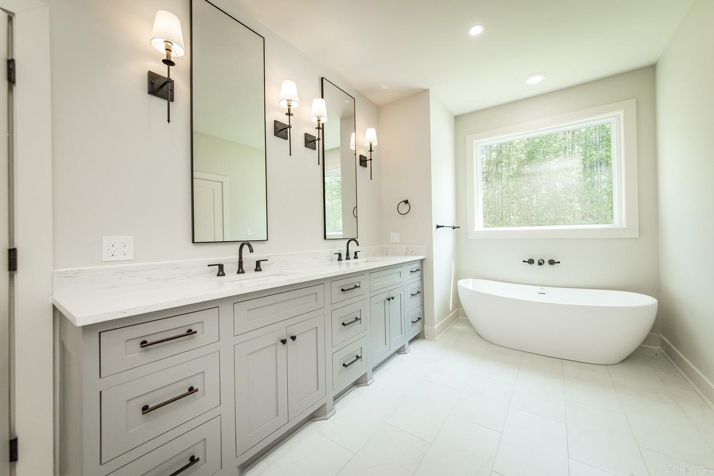 GRAND ISLE - Residential