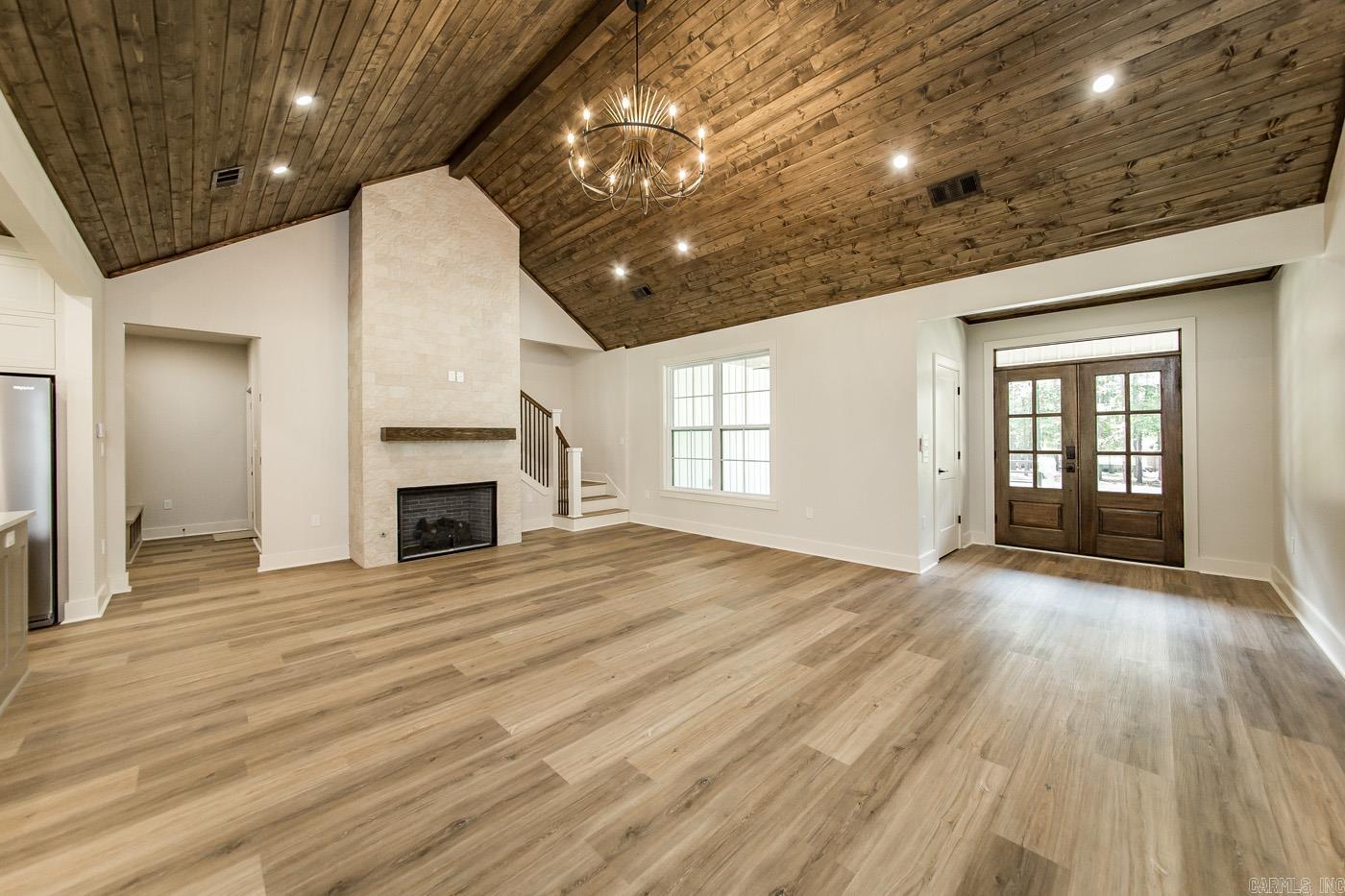 GRAND ISLE - Residential