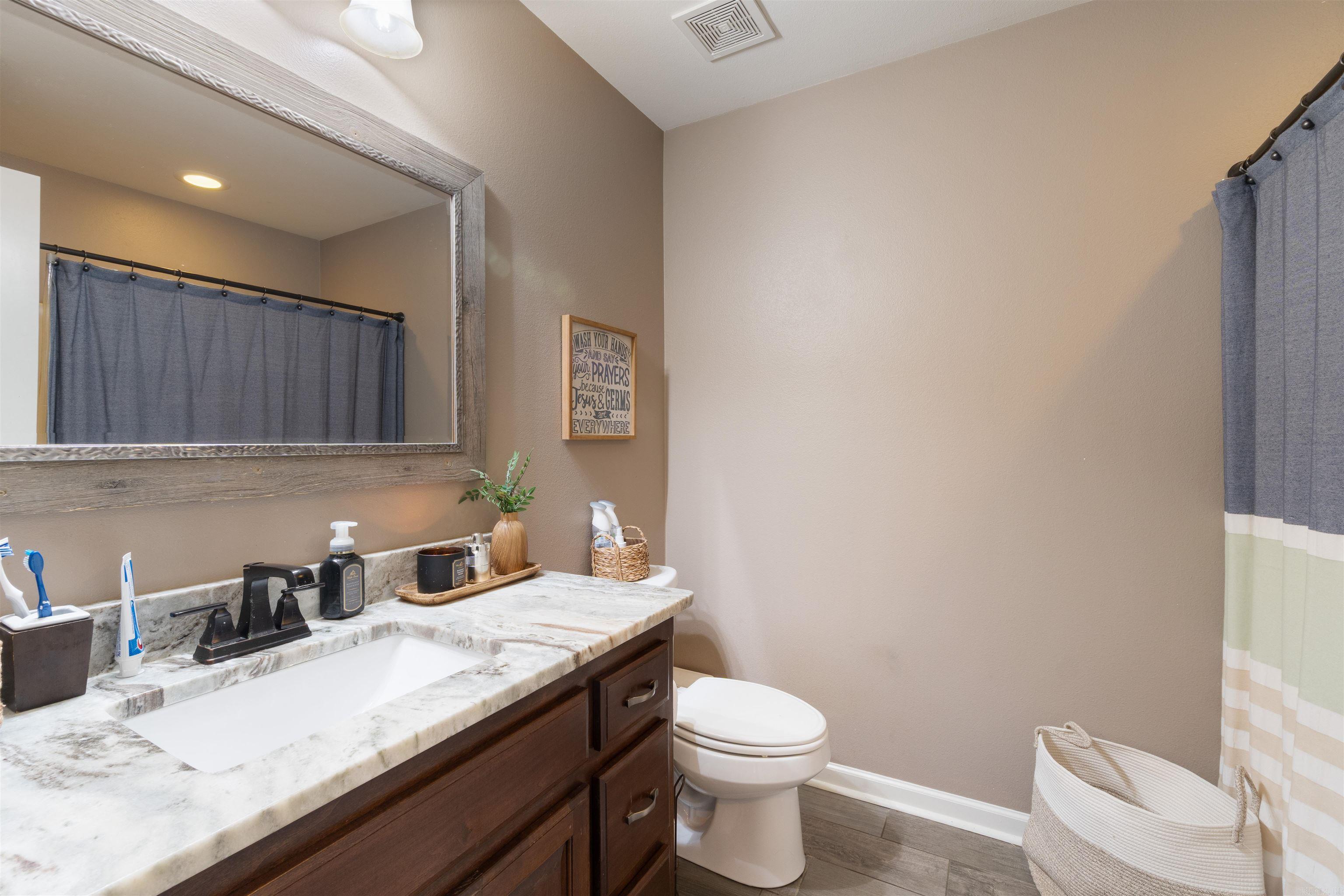 MAGNOLIA VILLAGE - Residential