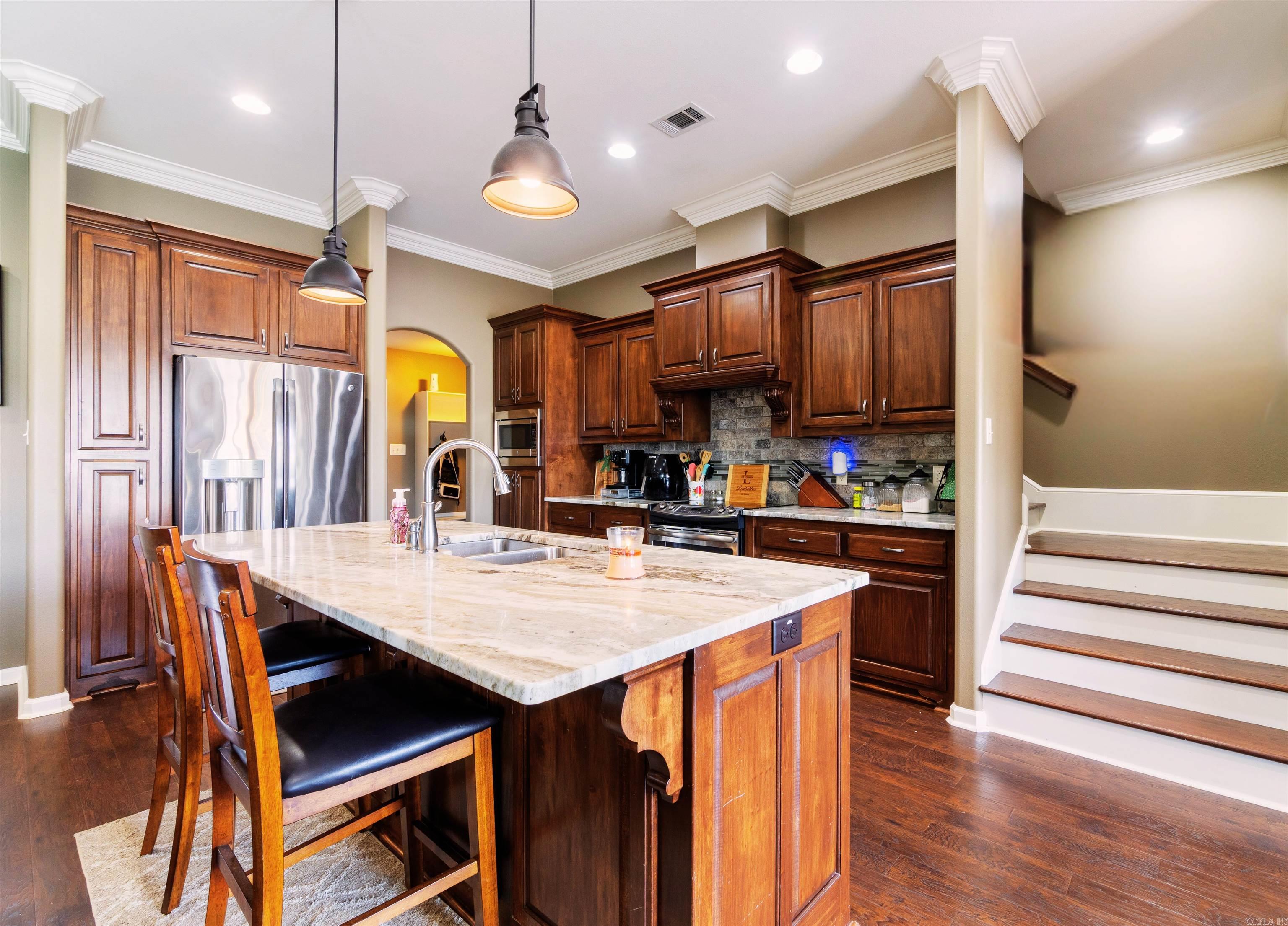 MAGNOLIA VILLAGE - Residential