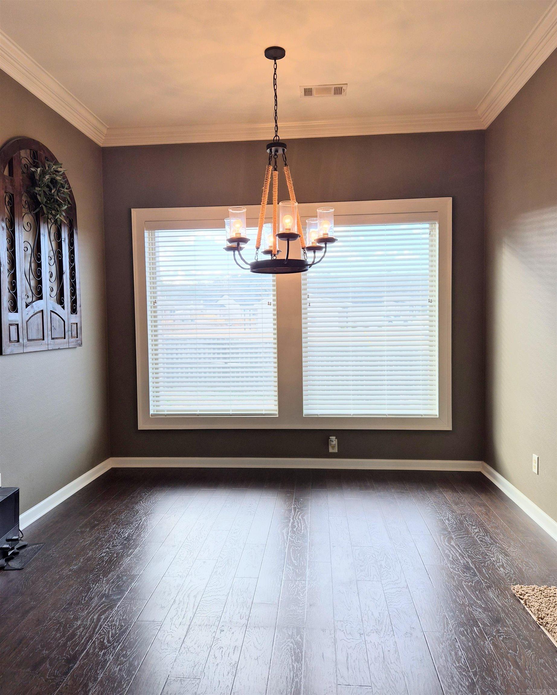 MAGNOLIA VILLAGE - Residential