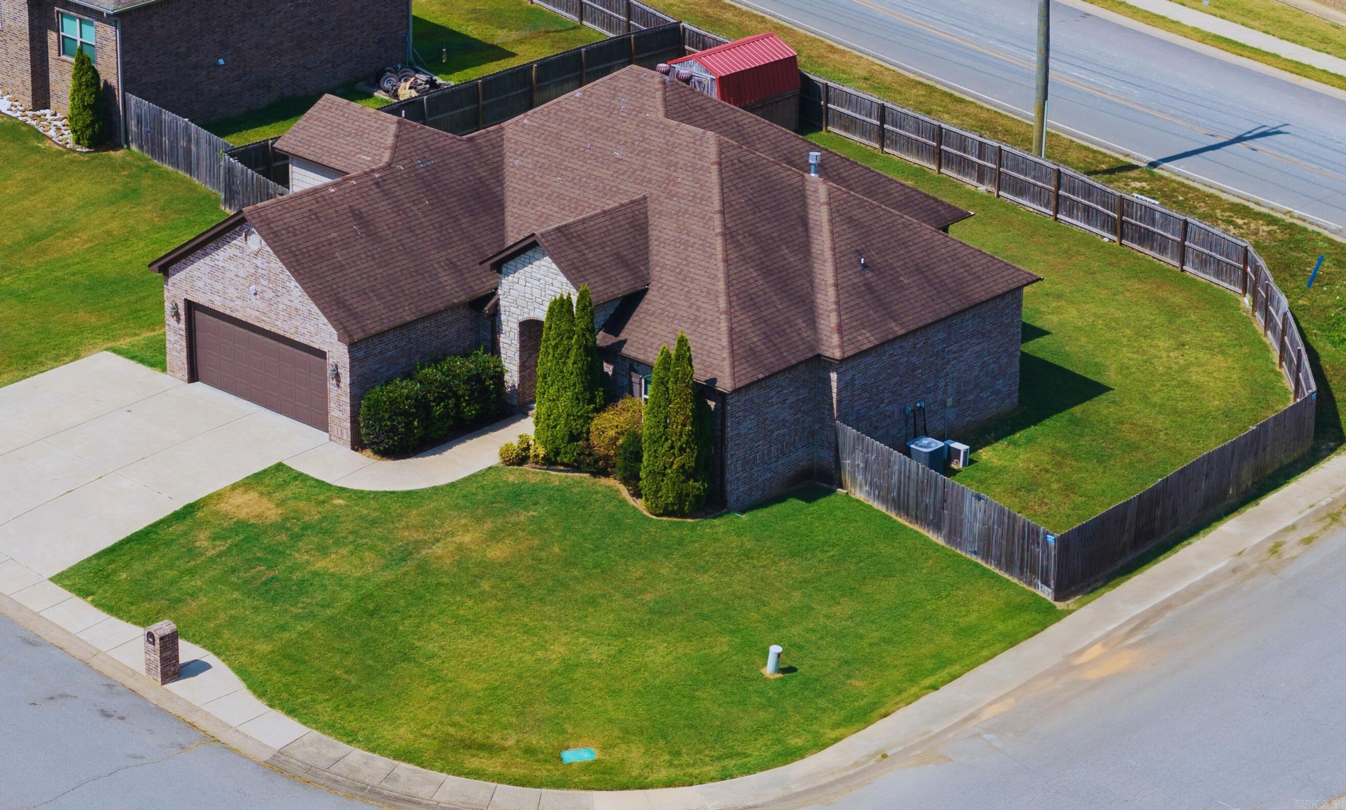 MAGNOLIA VILLAGE - Residential