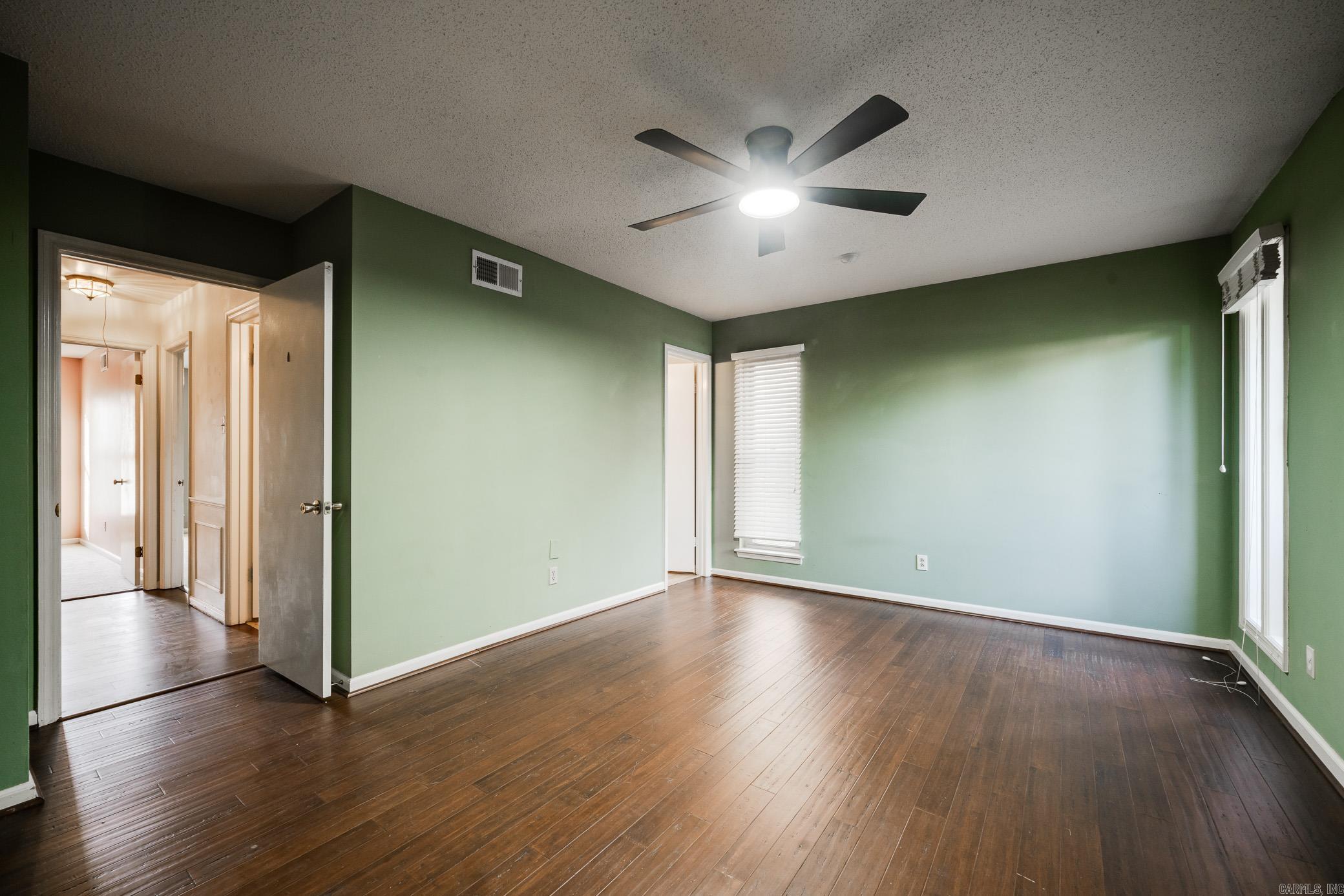 ECHO VALLEY - Residential