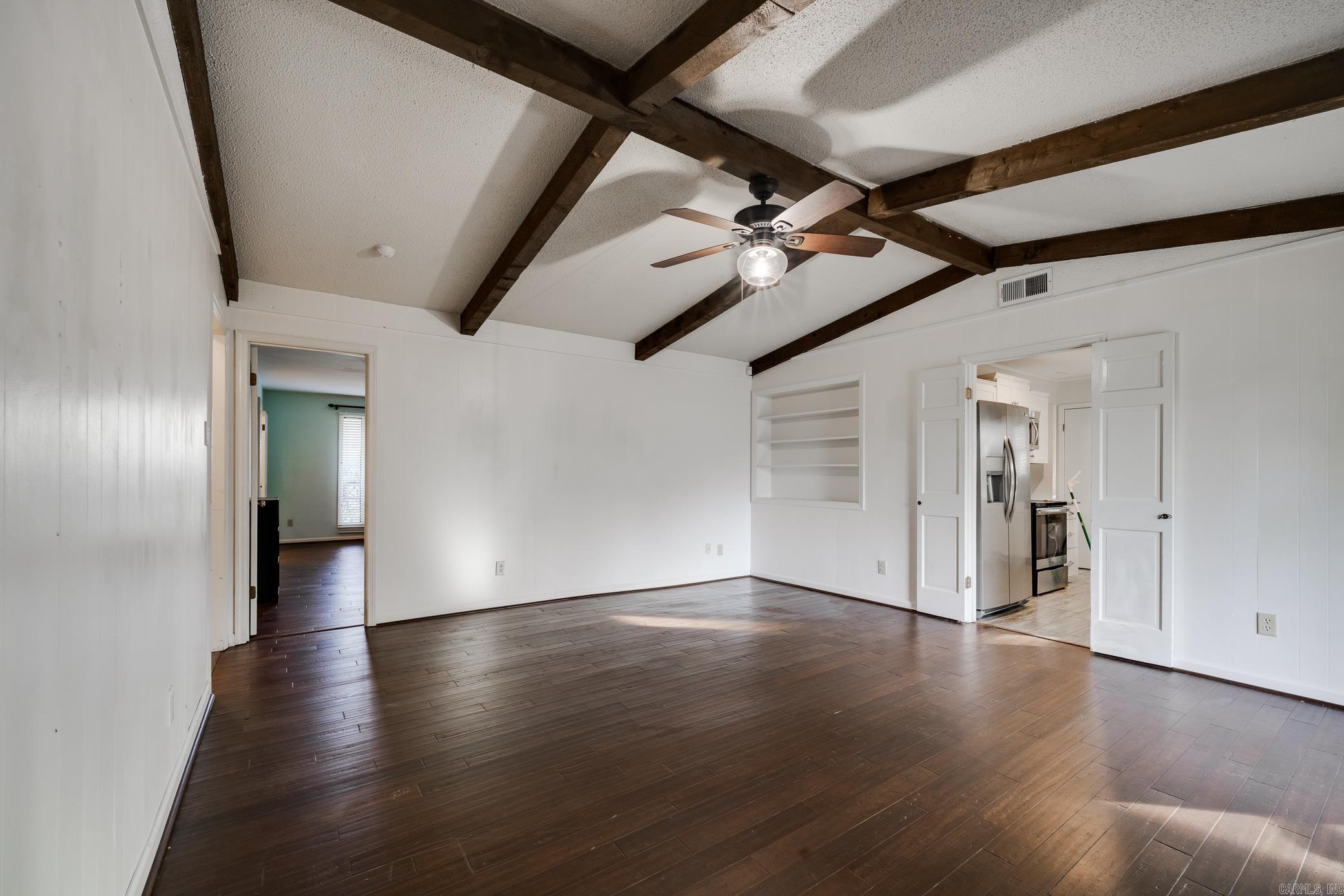 ECHO VALLEY - Residential