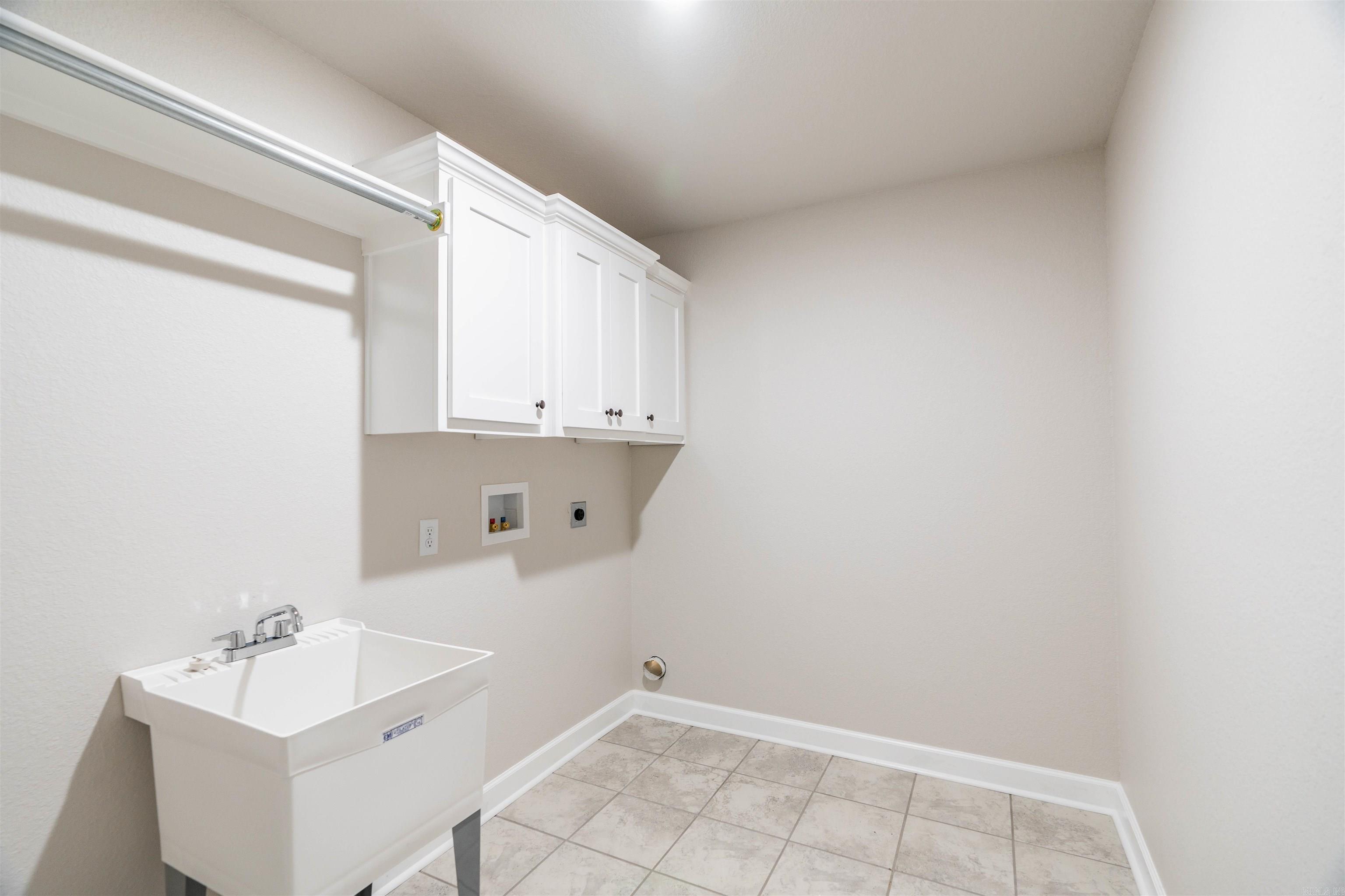 AUTUMN BROOKE - Residential