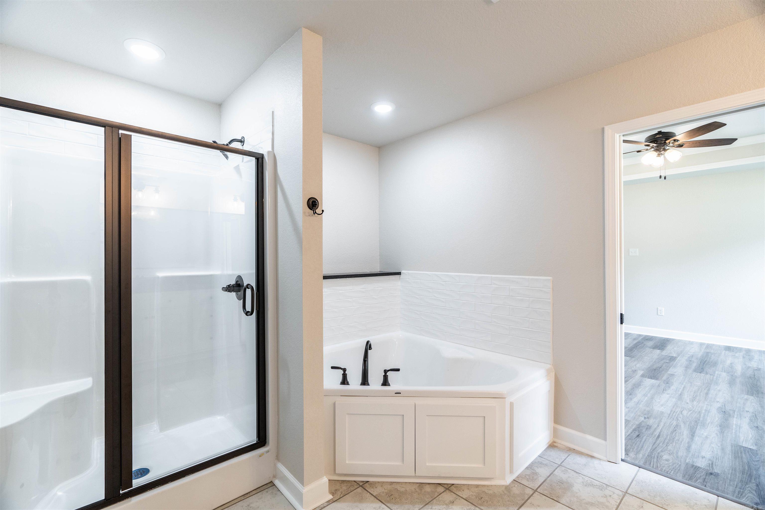 AUTUMN BROOKE - Residential