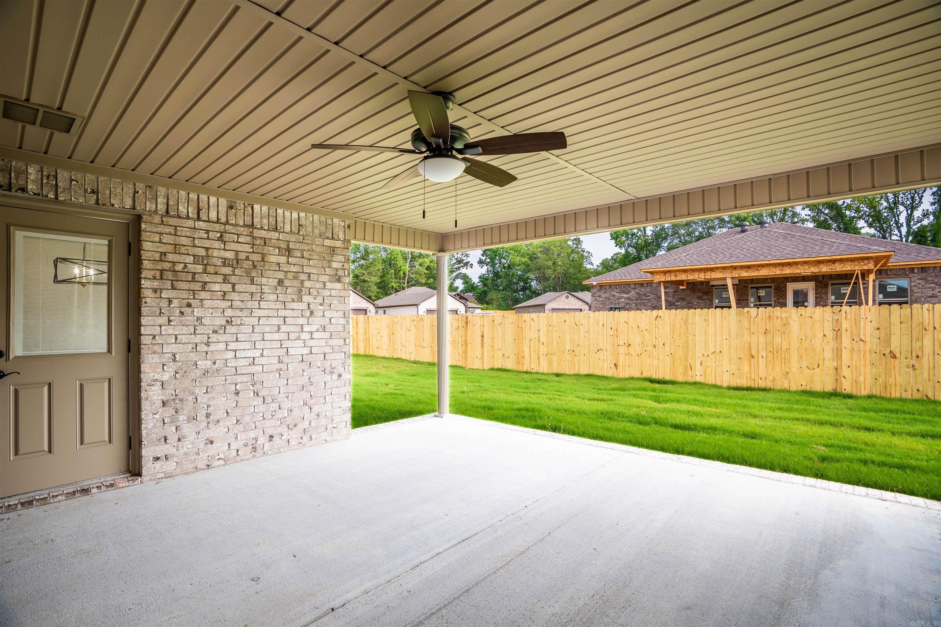 AUTUMN BROOKE - Residential