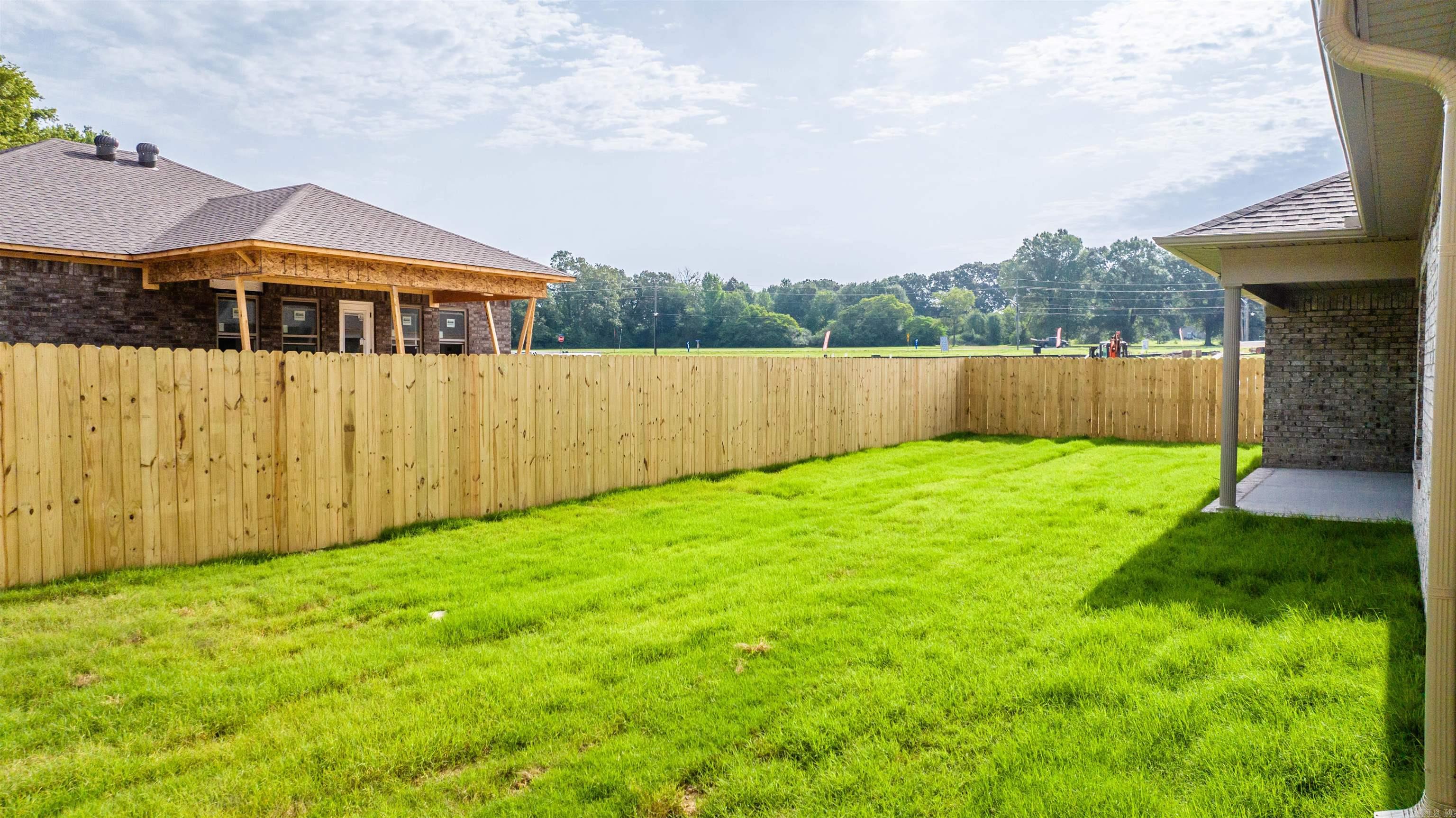 AUTUMN BROOKE - Residential