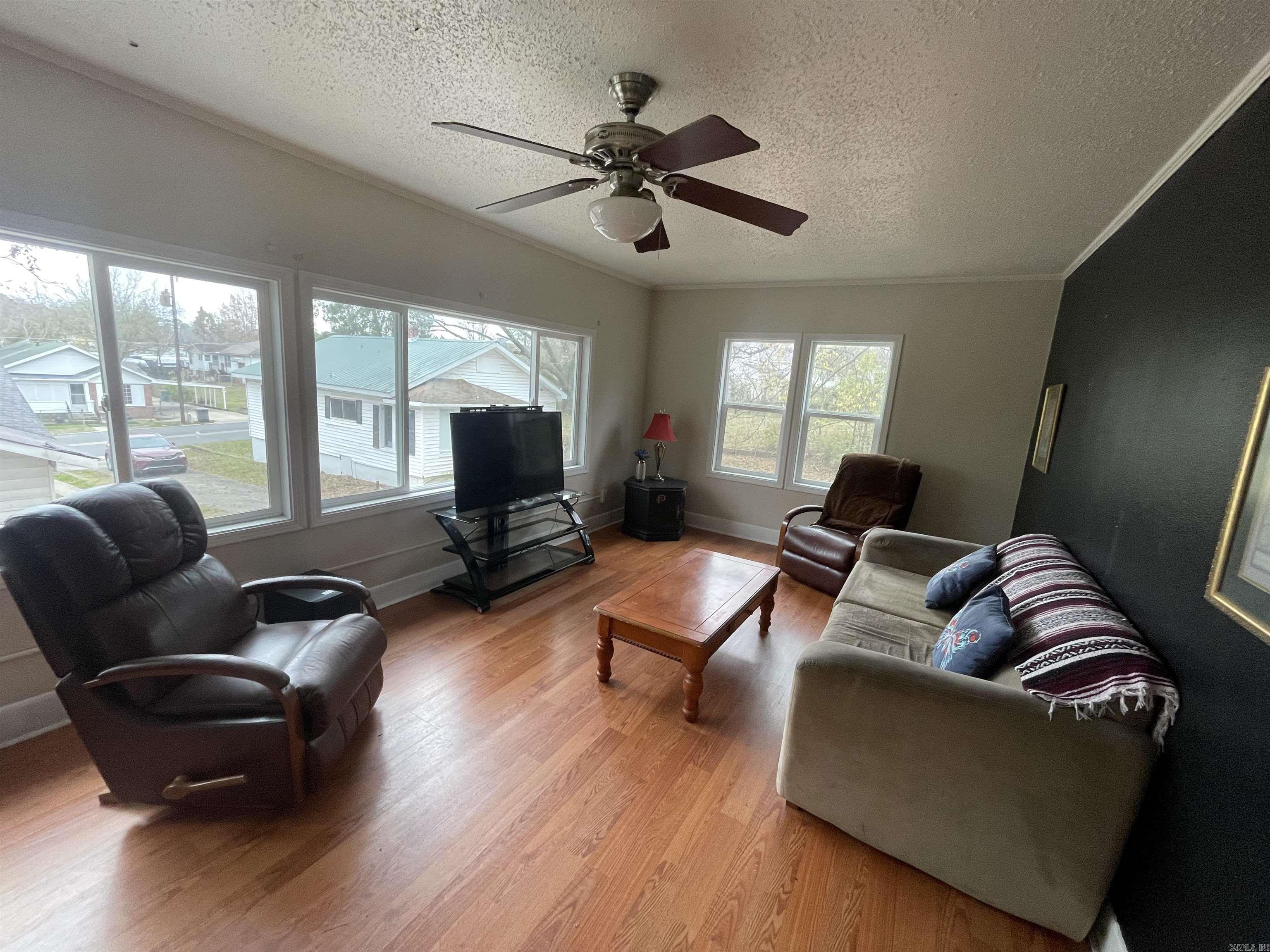 Morrison & Belding - Residential