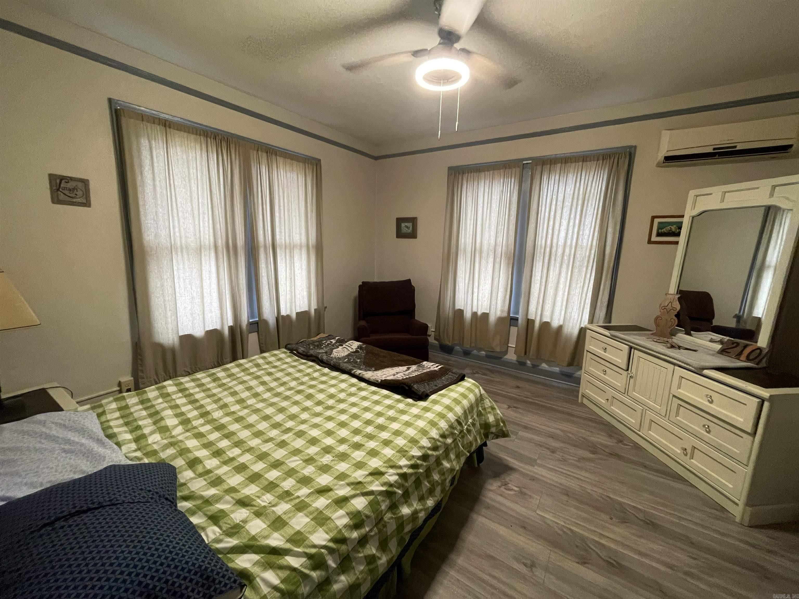 Morrison & Belding - Residential