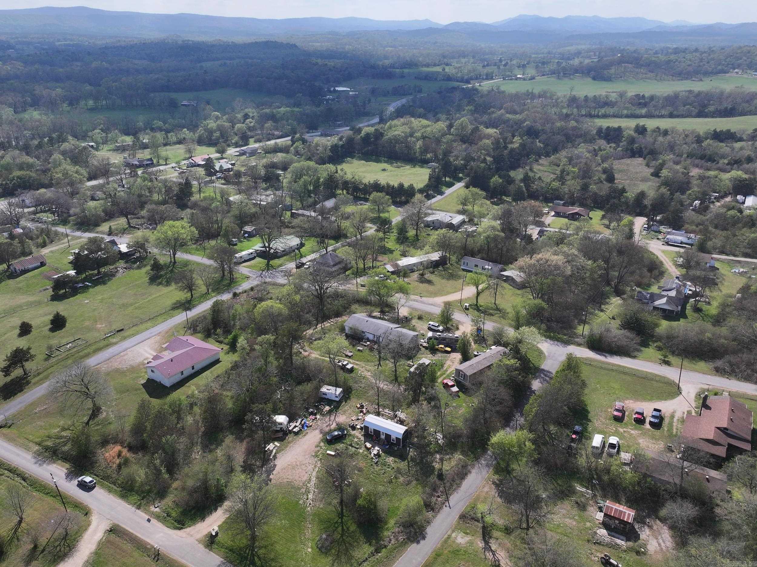 EAST BLACK SPRINGS - Land